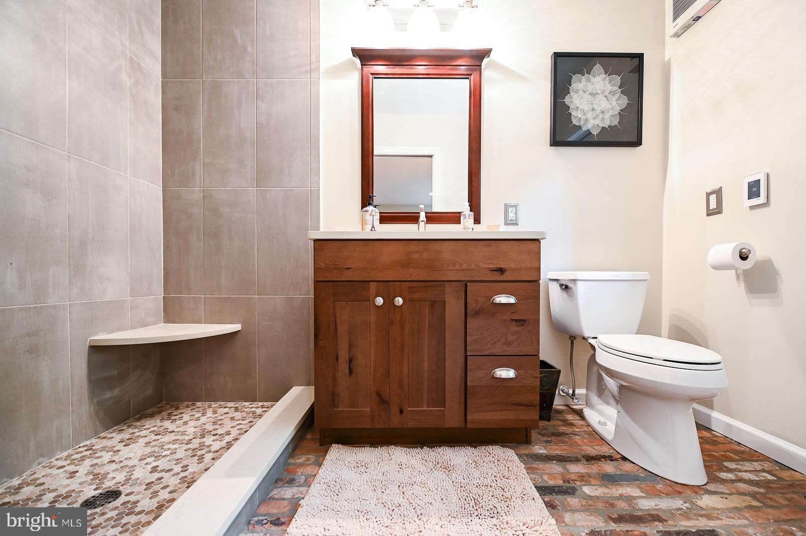 VALLEY FORGE MTN - Residential