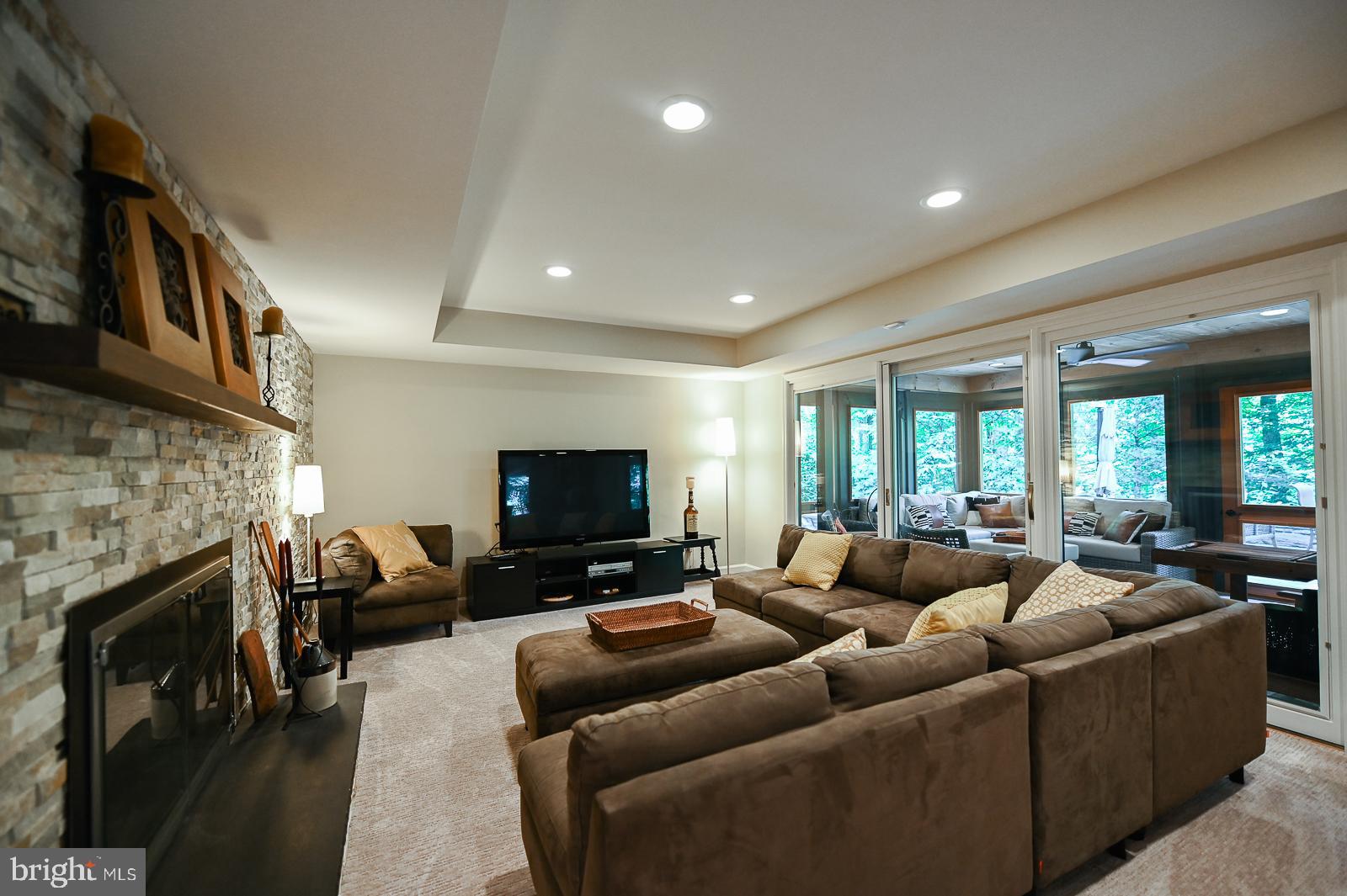 VALLEY FORGE MTN - Residential