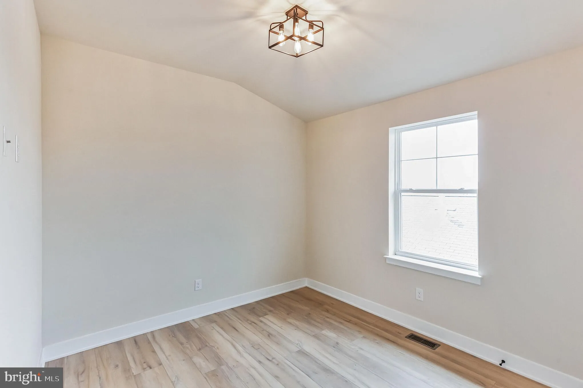 Conshohocken, Pennsylvania 19428, United States, 4 Bedrooms Bedrooms, ,3 BathroomsBathrooms,Residential,Active,191590