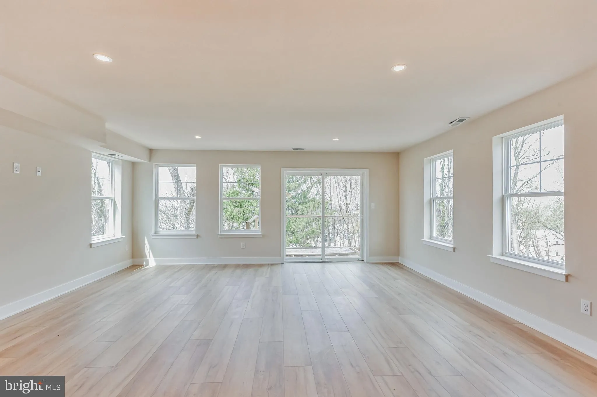 Conshohocken, Pennsylvania 19428, United States, 4 Bedrooms Bedrooms, ,3 BathroomsBathrooms,Residential,Active,191590