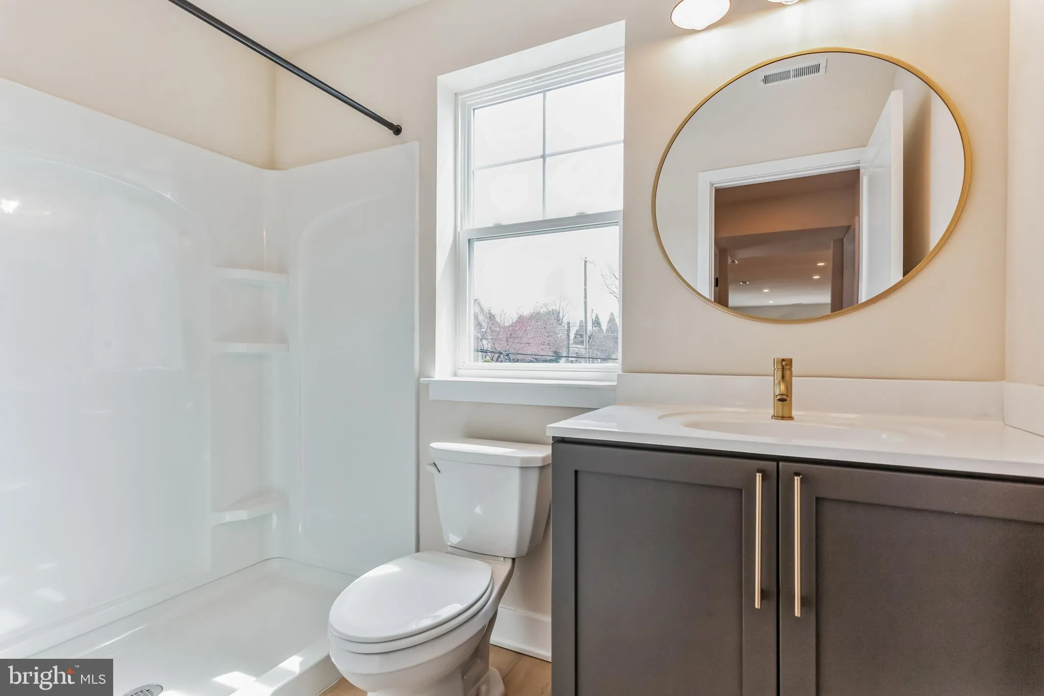 Conshohocken, Pennsylvania 19428, United States, 4 Bedrooms Bedrooms, ,3 BathroomsBathrooms,Residential,Active,191590