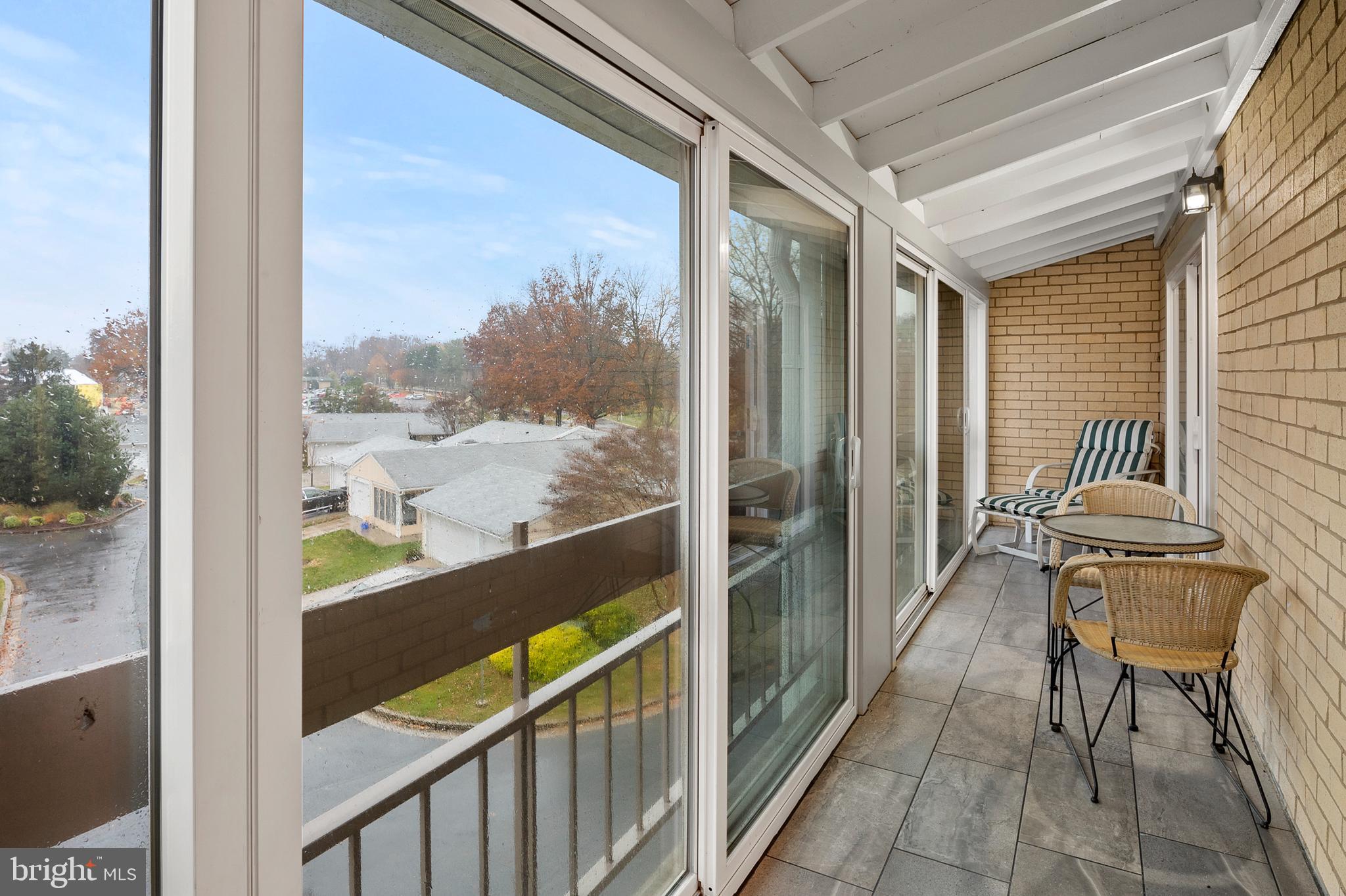 LEISURE WORLD - Residential