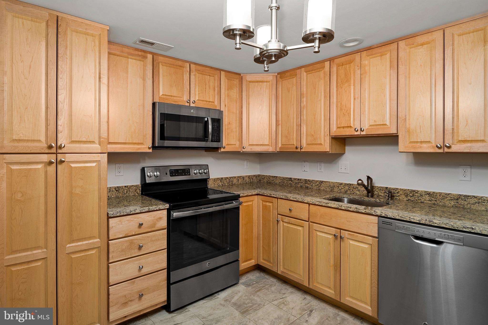 LEISURE WORLD - Residential