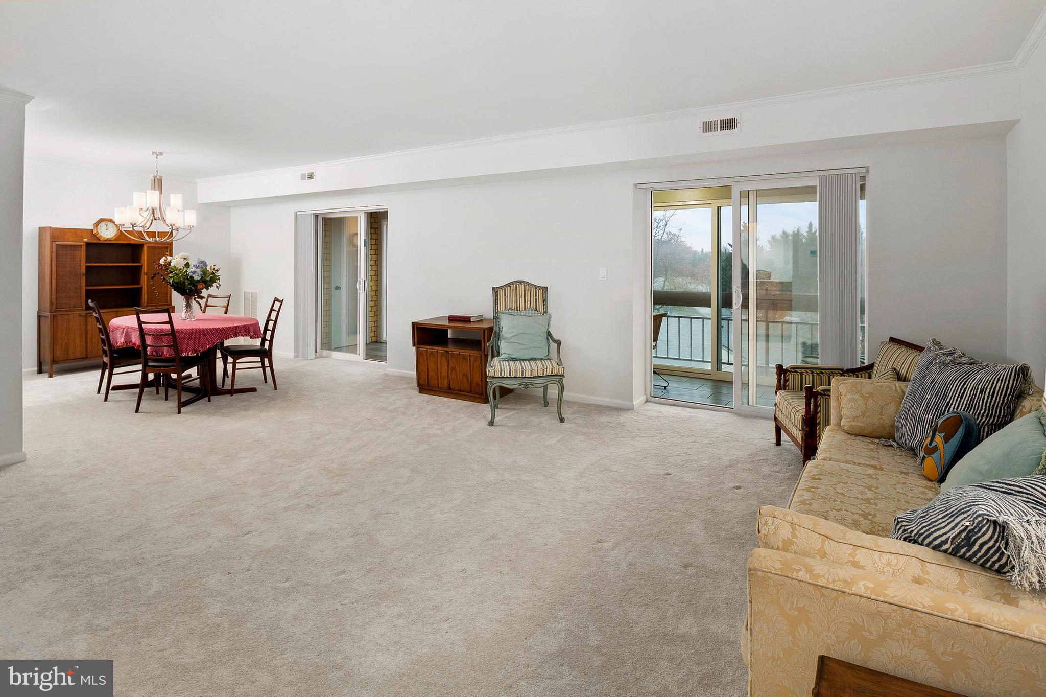 LEISURE WORLD - Residential