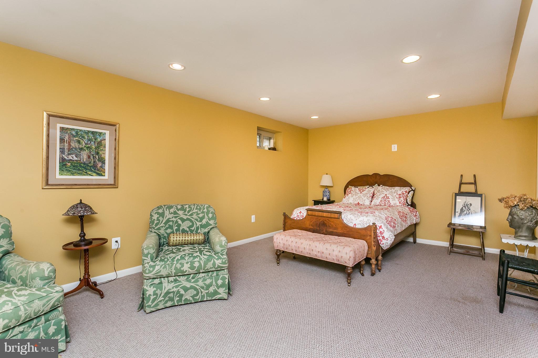 ROLAND SPRINGS - Residential