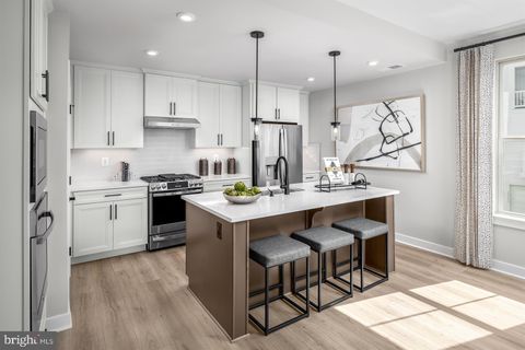 4504 DAKOTA PLACE WOODBRIDGE VA 22193