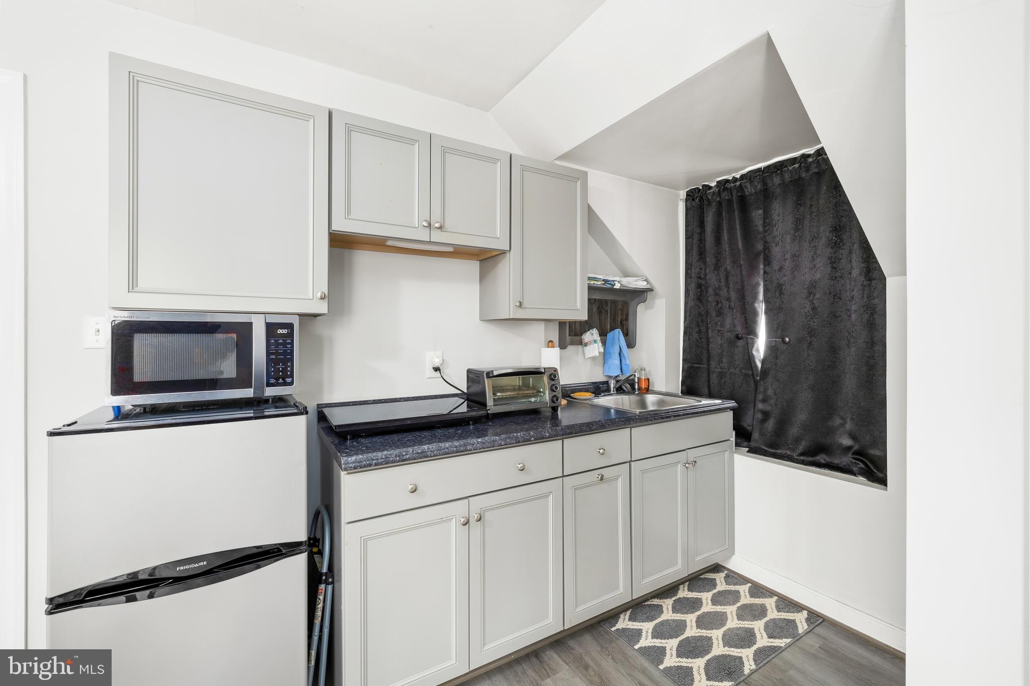 PINE HARBOUR - Residential