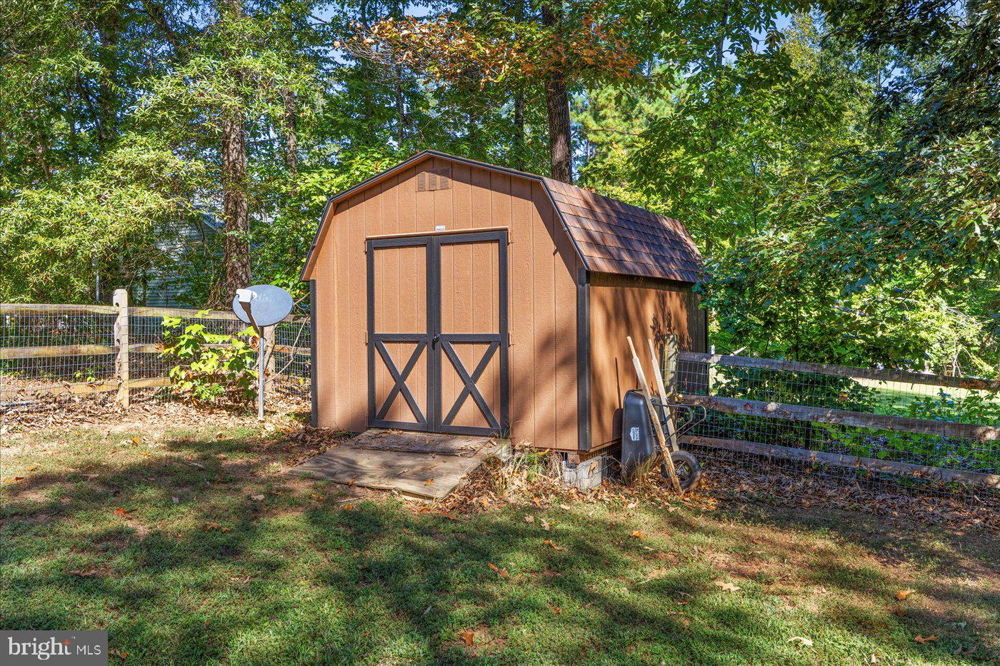 PINE HARBOUR - Residential