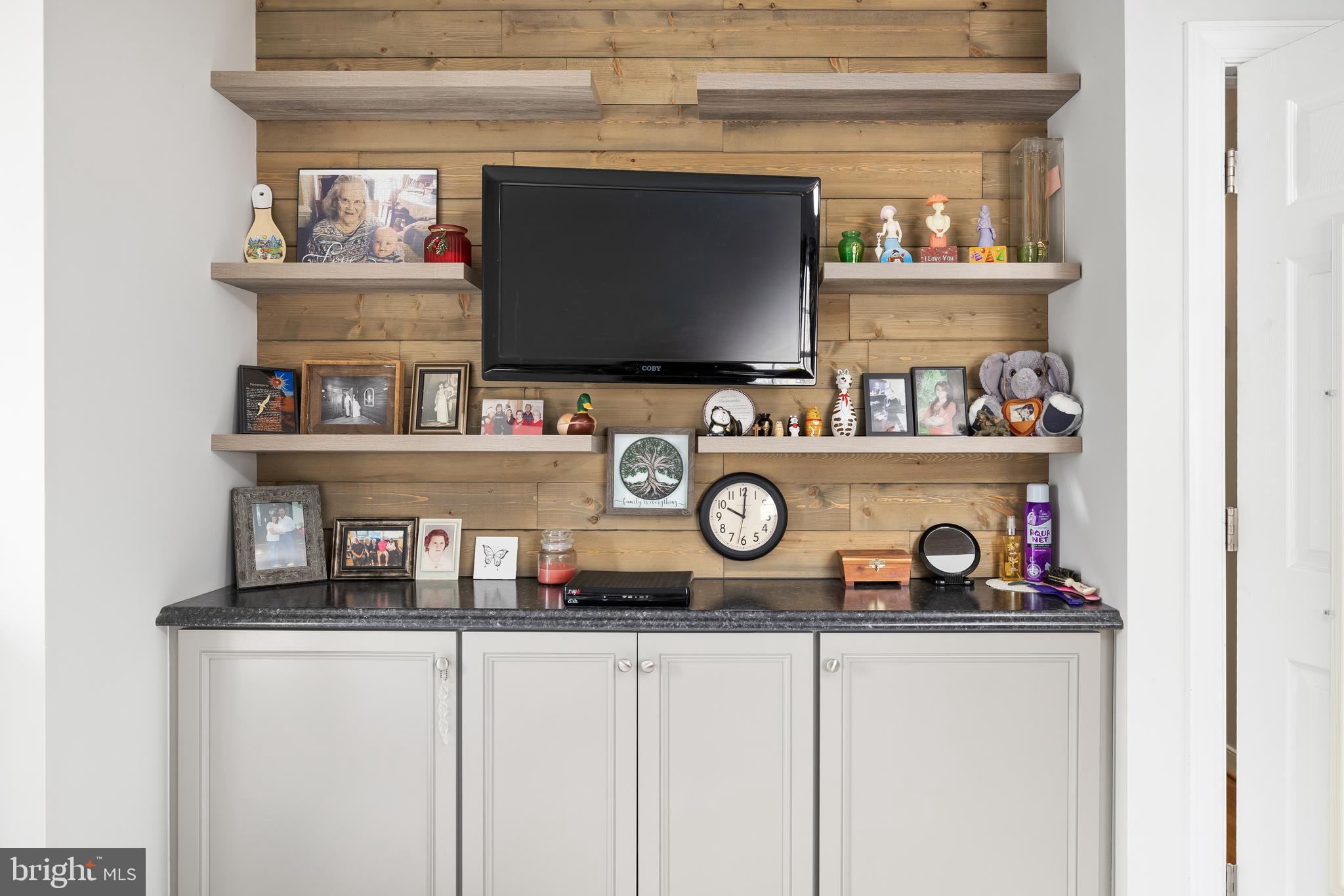 PINE HARBOUR - Residential