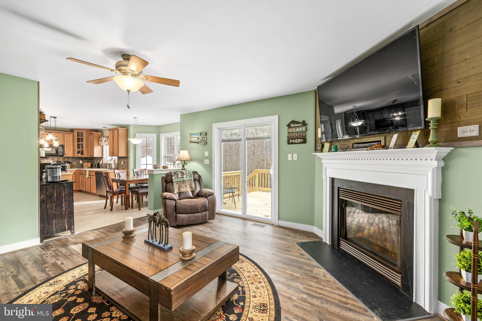 PINE HARBOUR - Residential