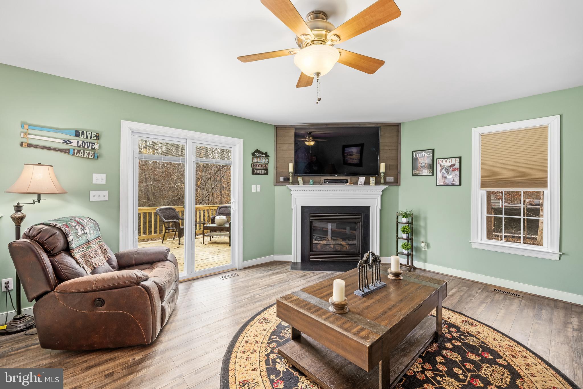 PINE HARBOUR - Residential