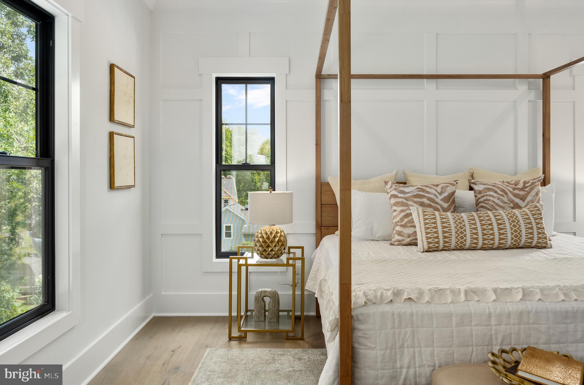 VIENNA WOODS - Residential