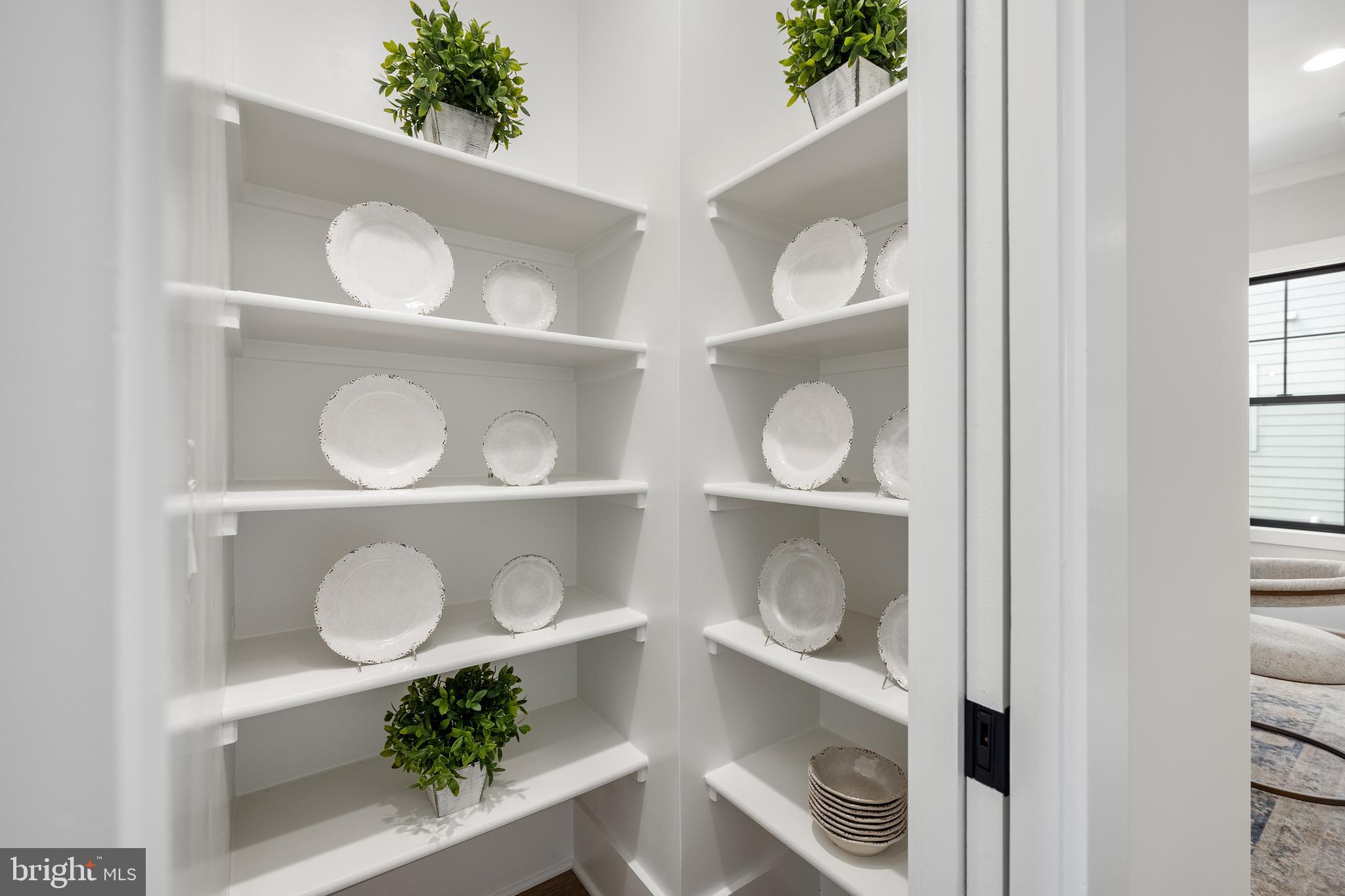 VIENNA WOODS - Residential