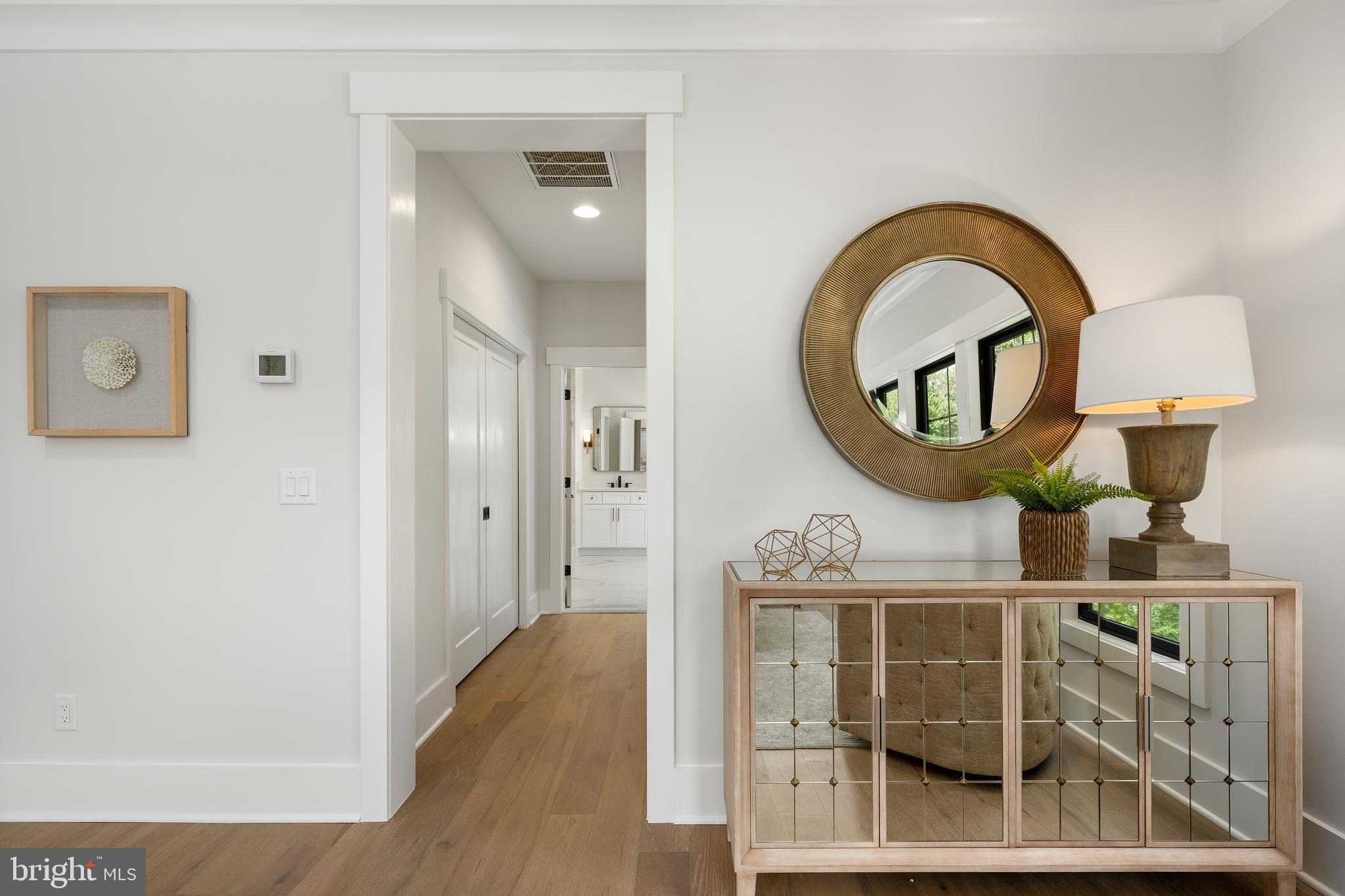 VIENNA WOODS - Residential