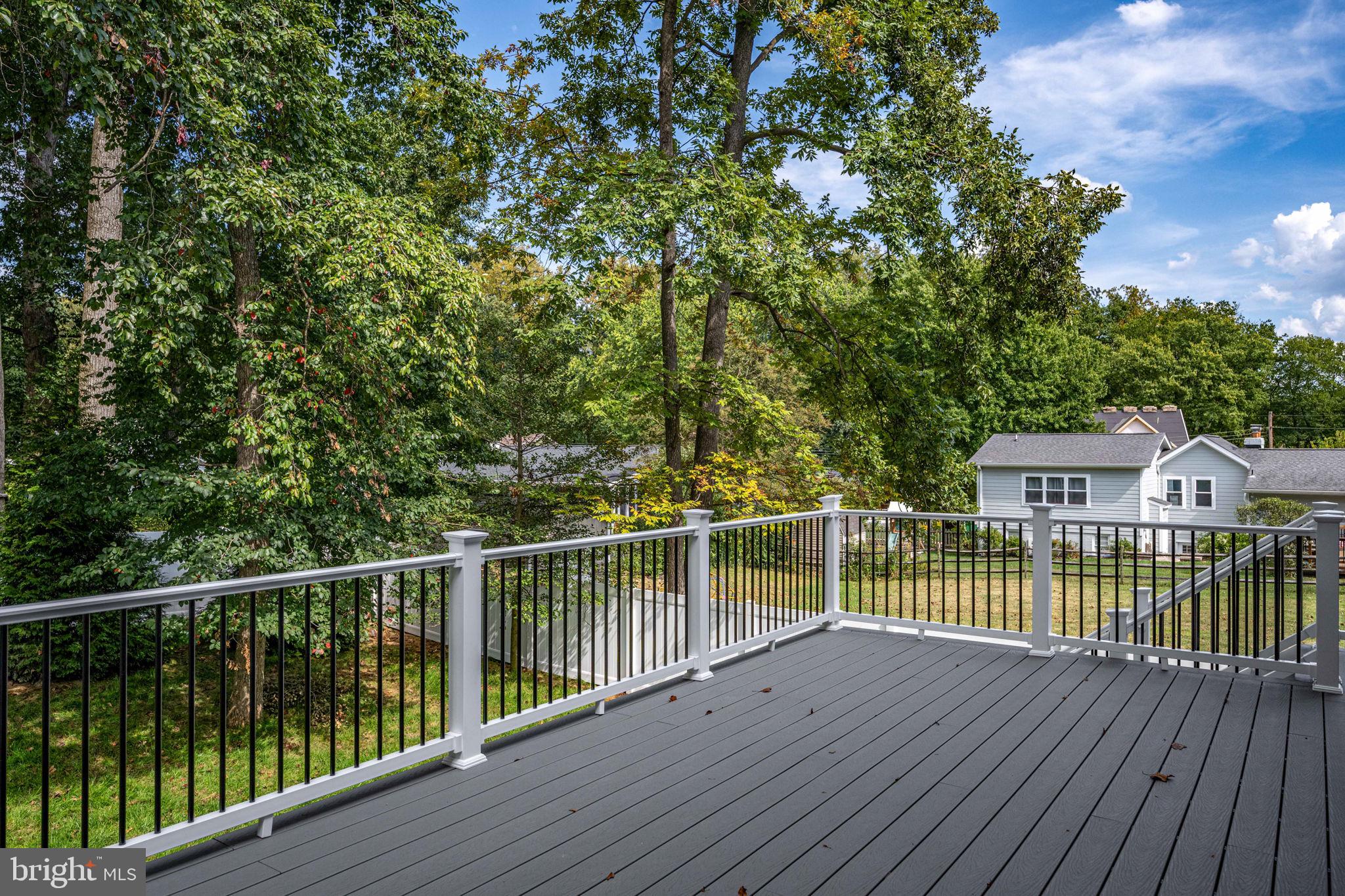 VIENNA WOODS - Residential