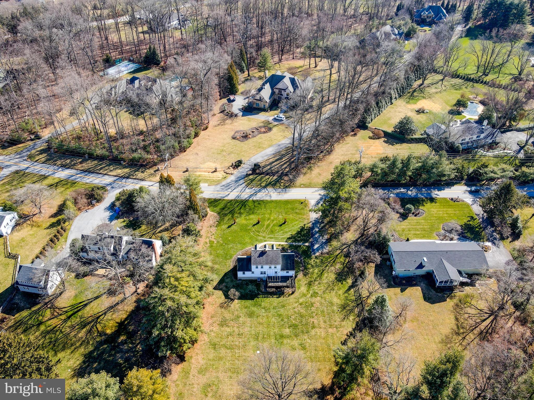 FALLS ESTATES - Residential