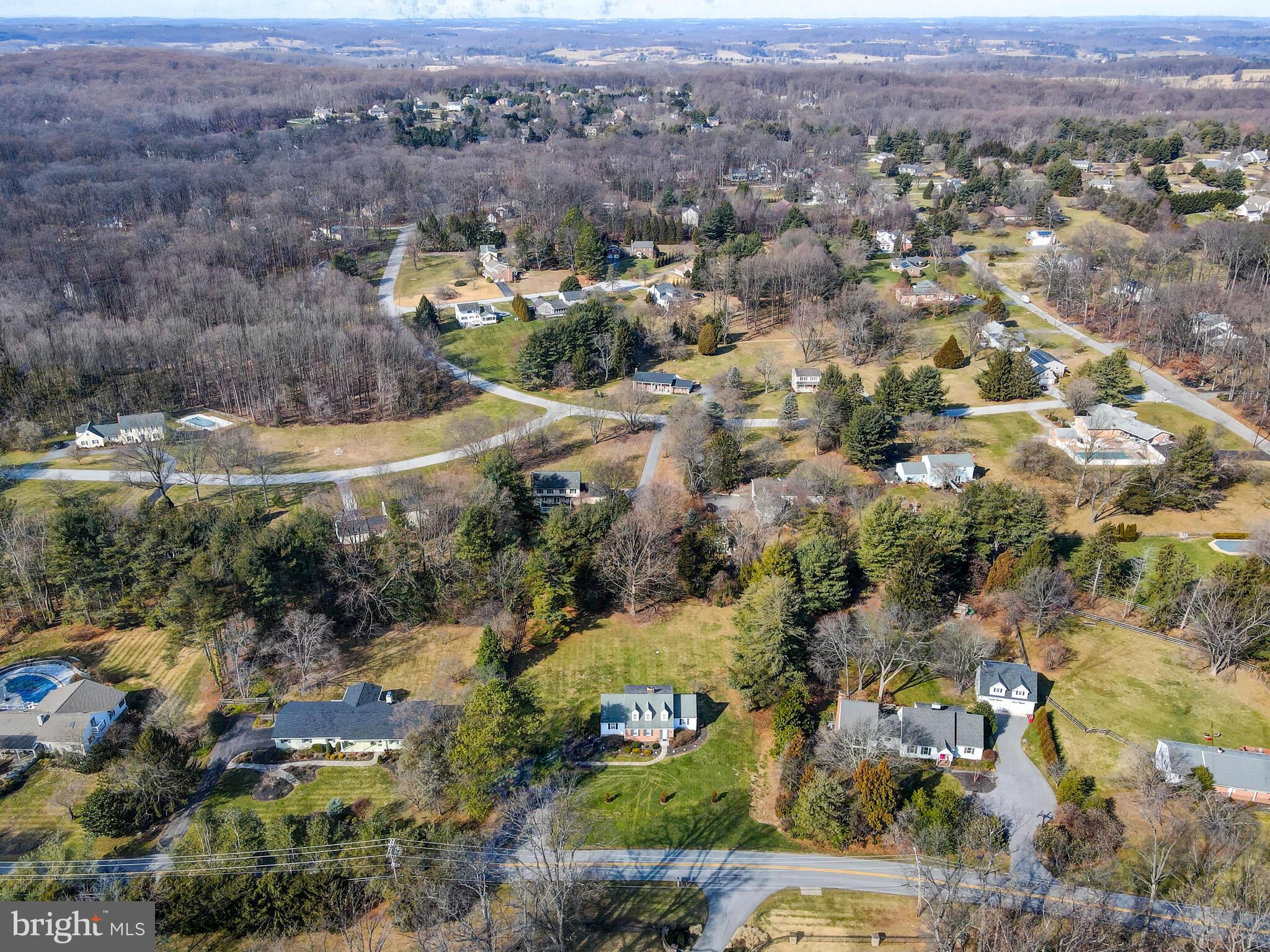 FALLS ESTATES - Residential