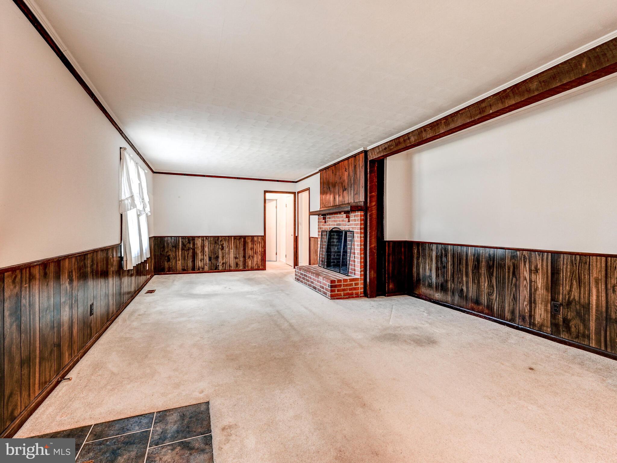 FALLS ESTATES - Residential