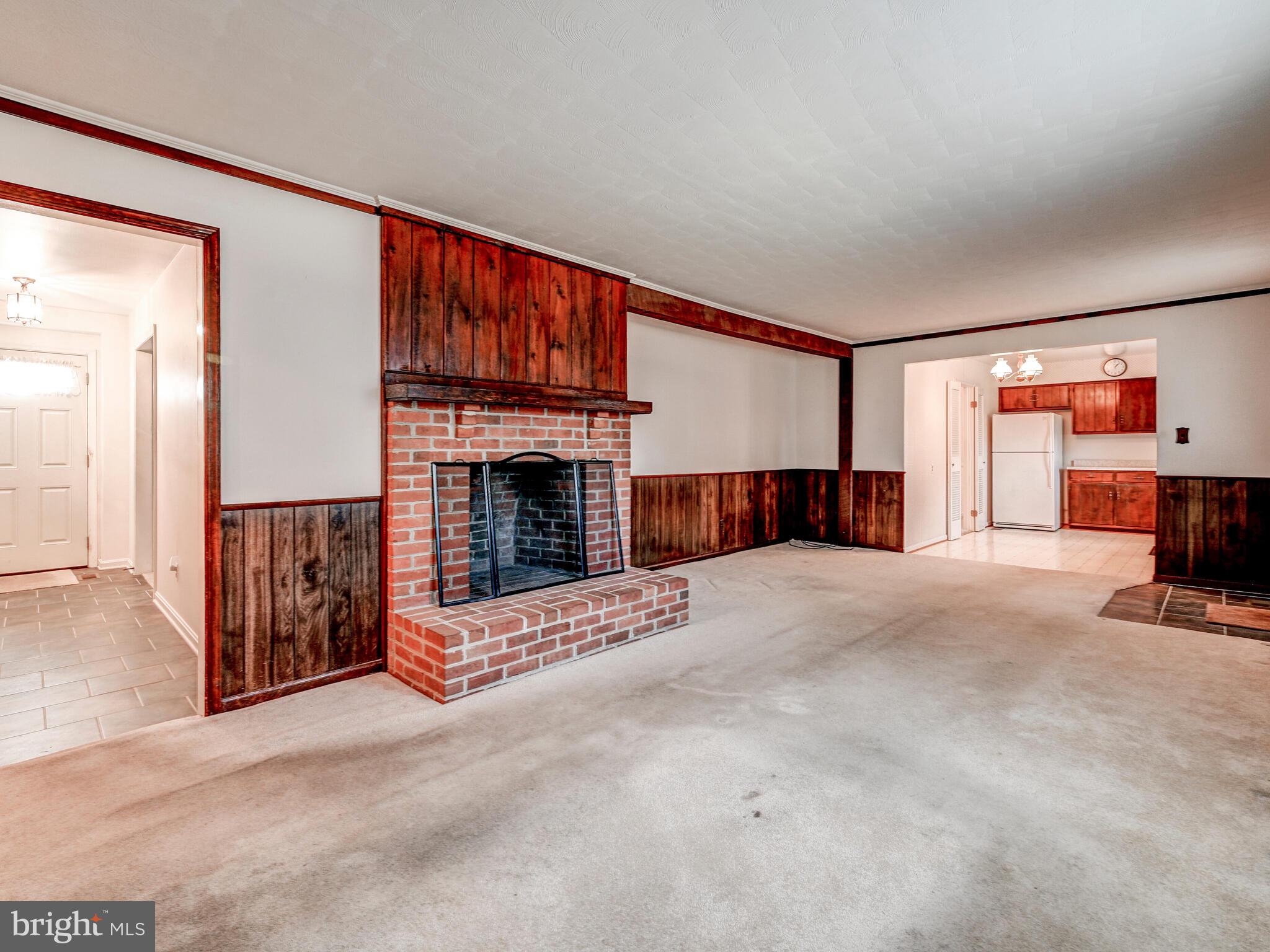 FALLS ESTATES - Residential