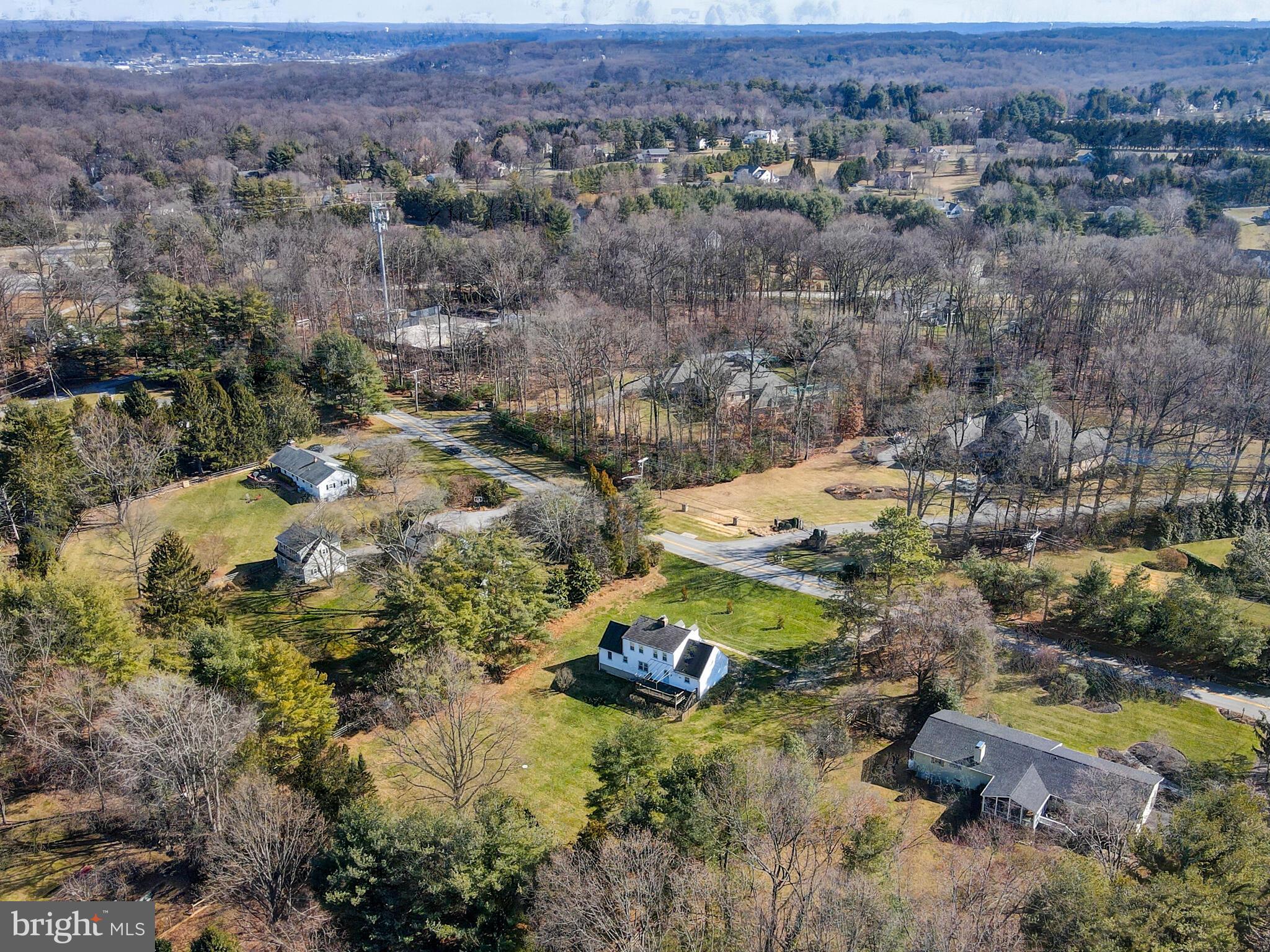 FALLS ESTATES - Residential