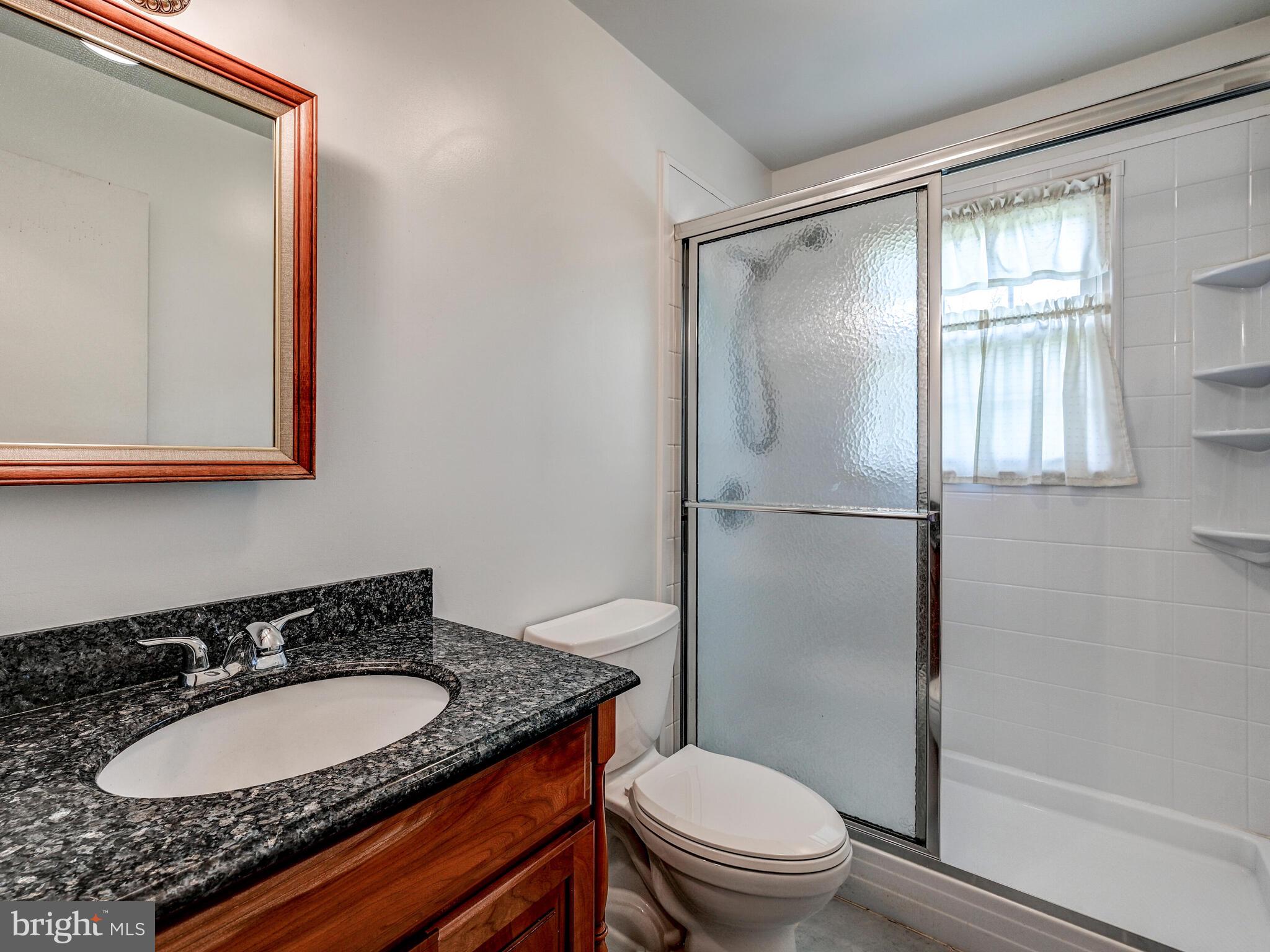 FALLS ESTATES - Residential