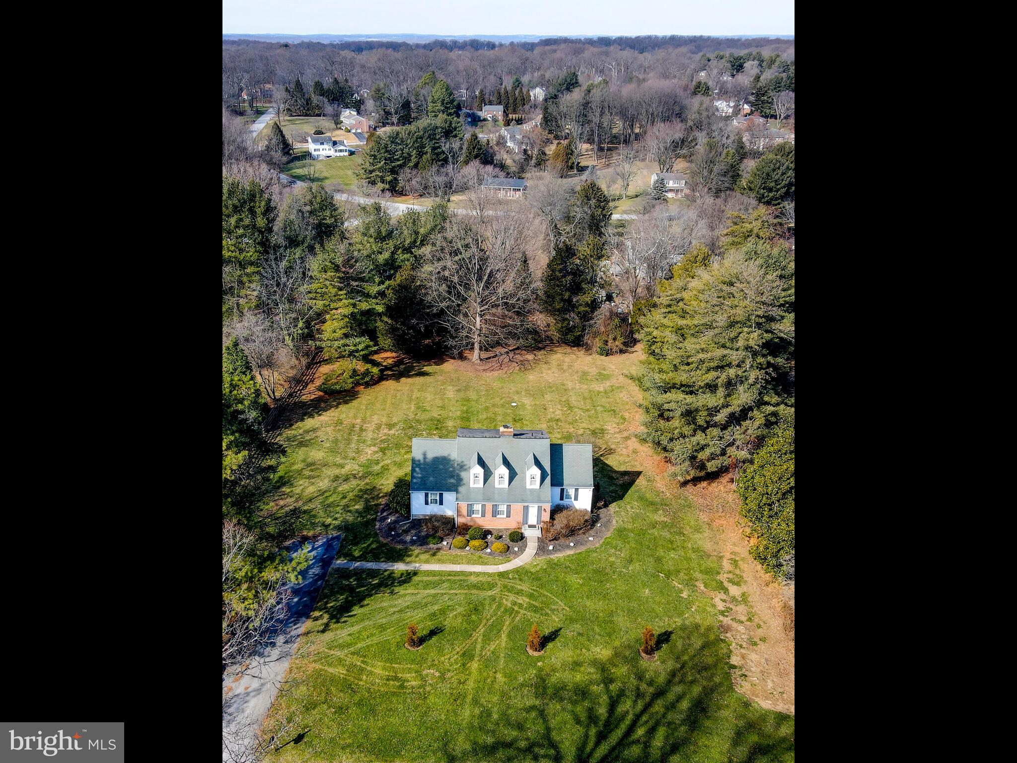 FALLS ESTATES - Residential