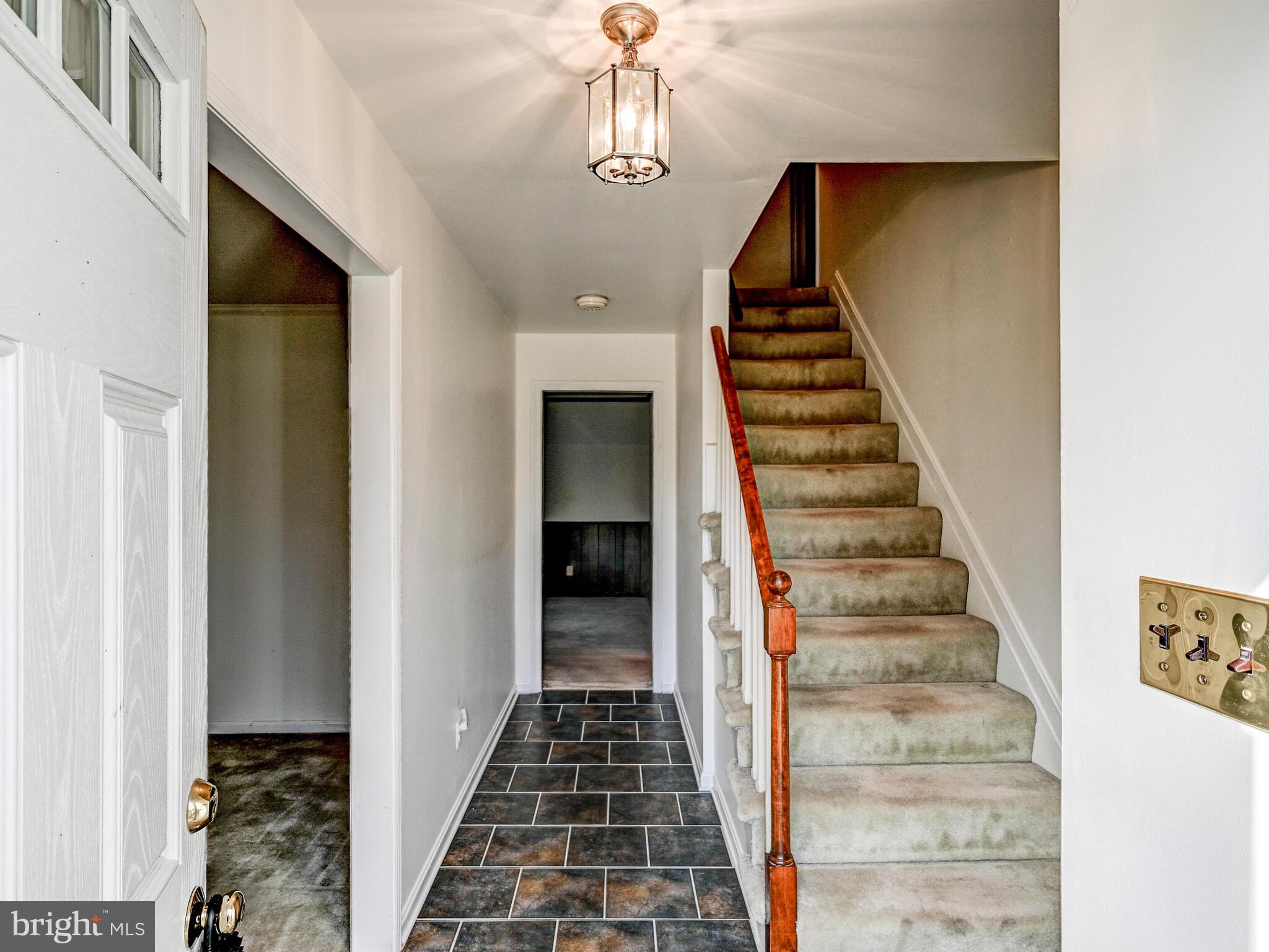 FALLS ESTATES - Residential