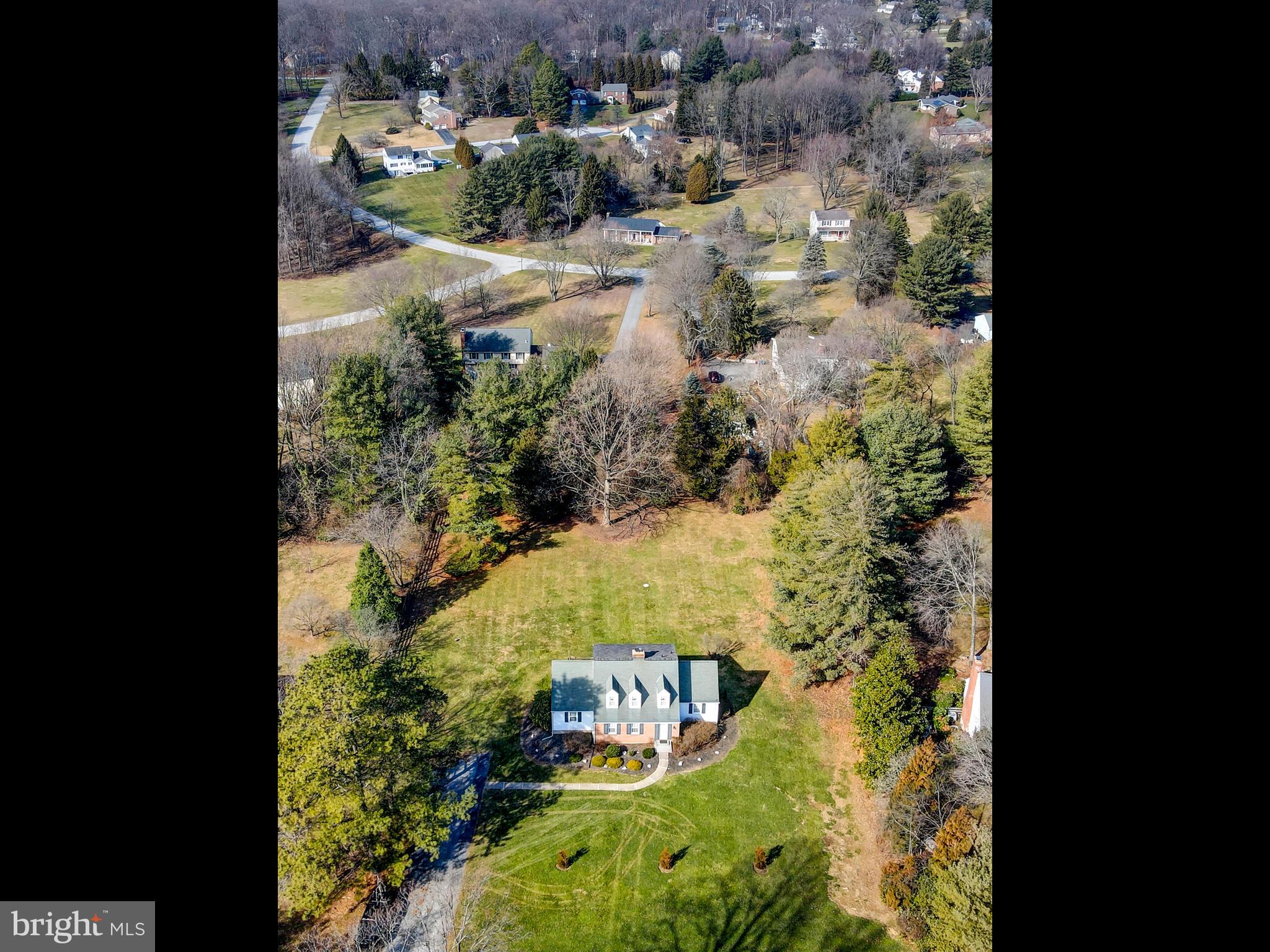 FALLS ESTATES - Residential