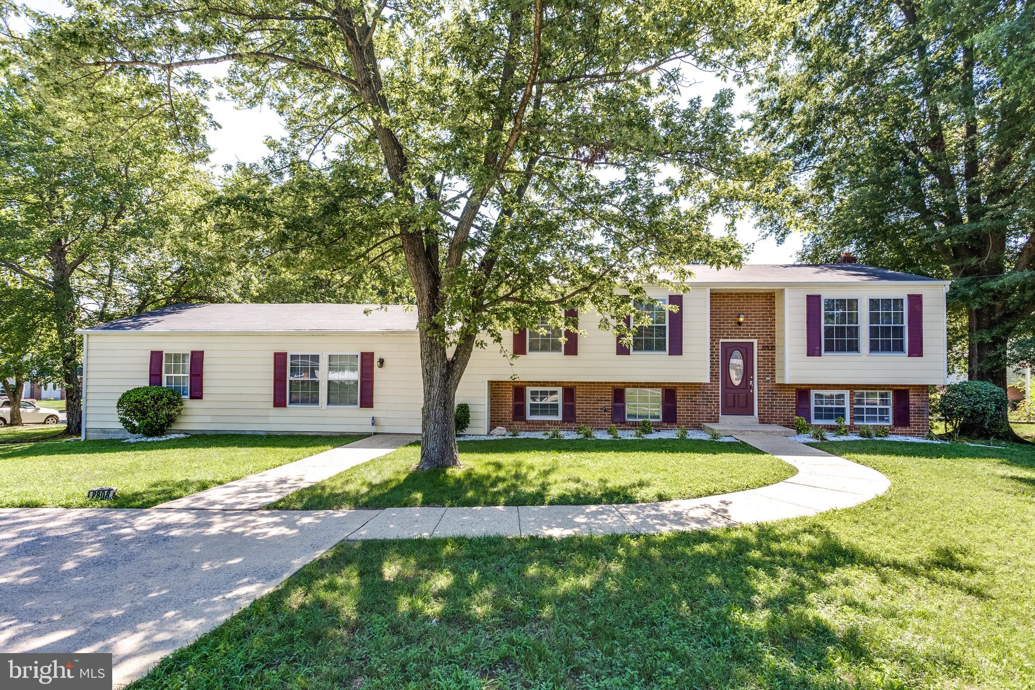 MAPLEWOOD - Residential