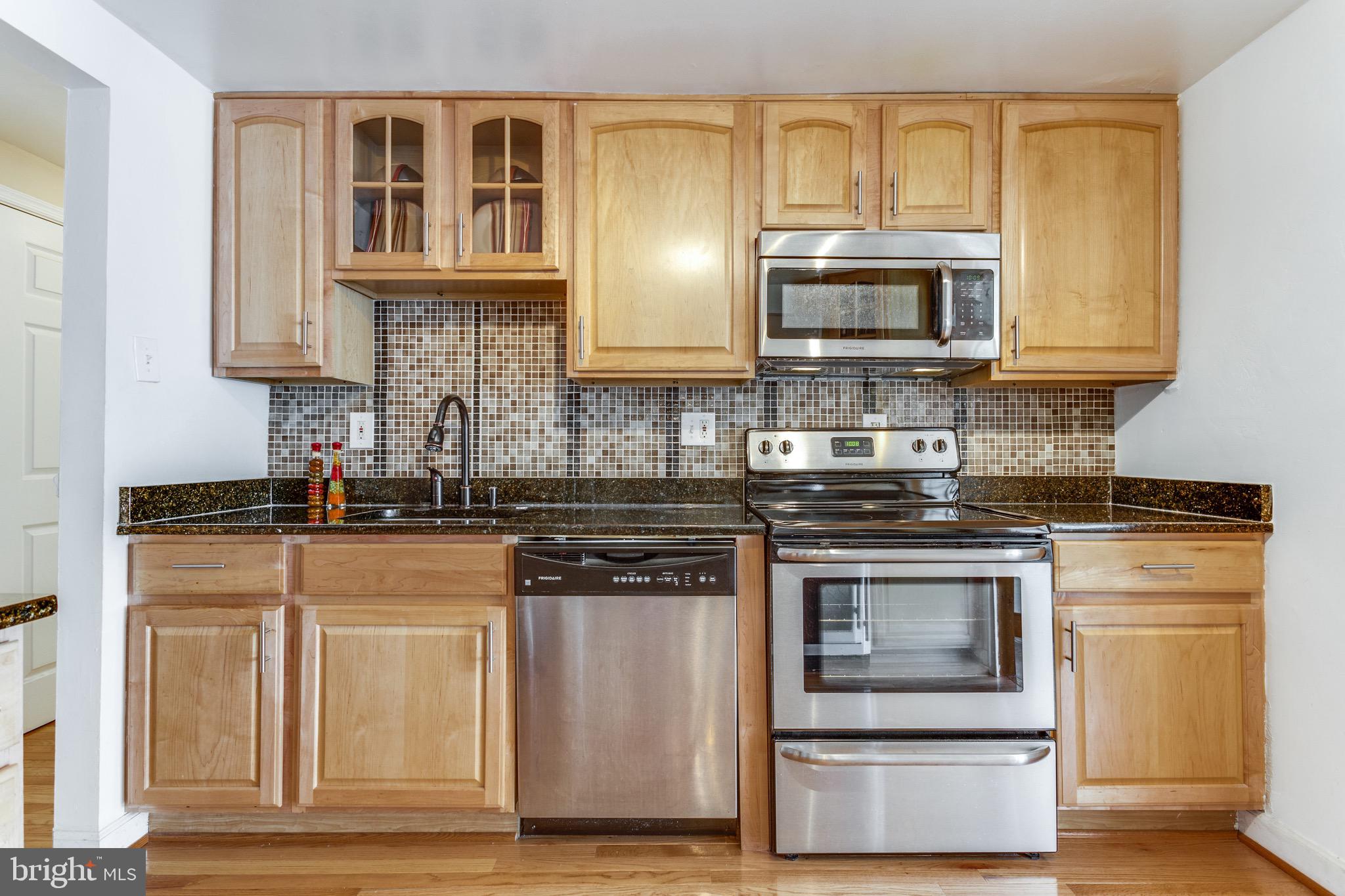 MAPLEWOOD - Residential