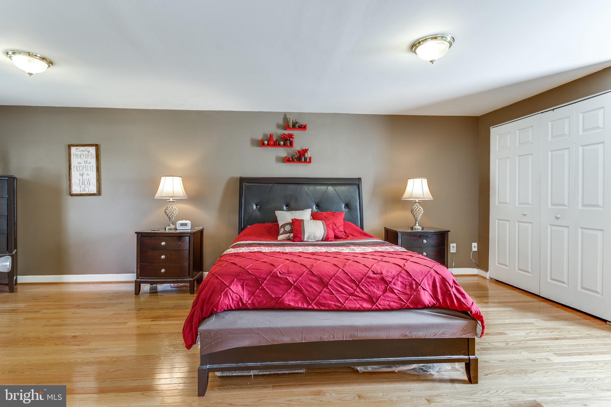 MAPLEWOOD - Residential