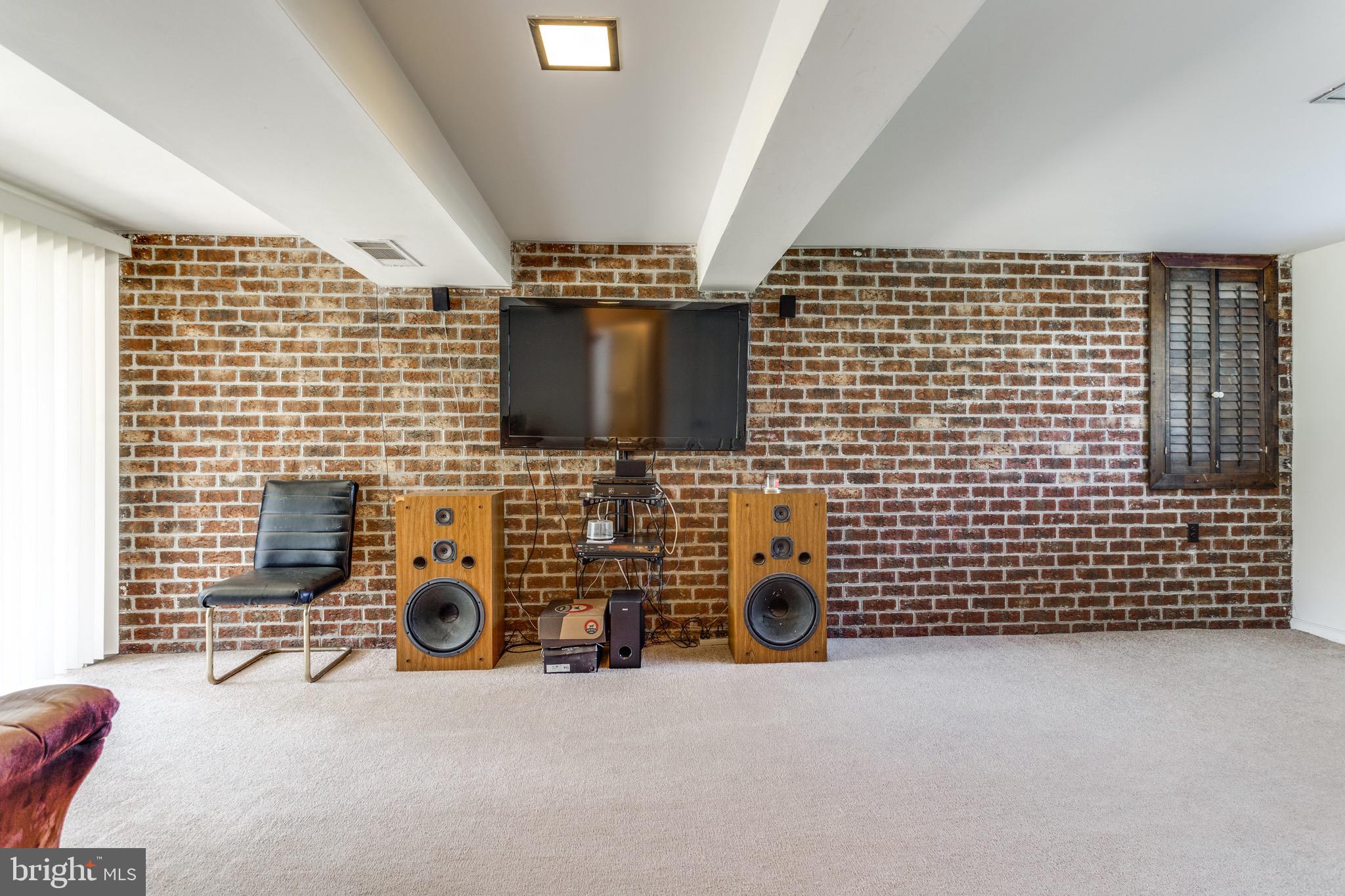 MAPLEWOOD - Residential