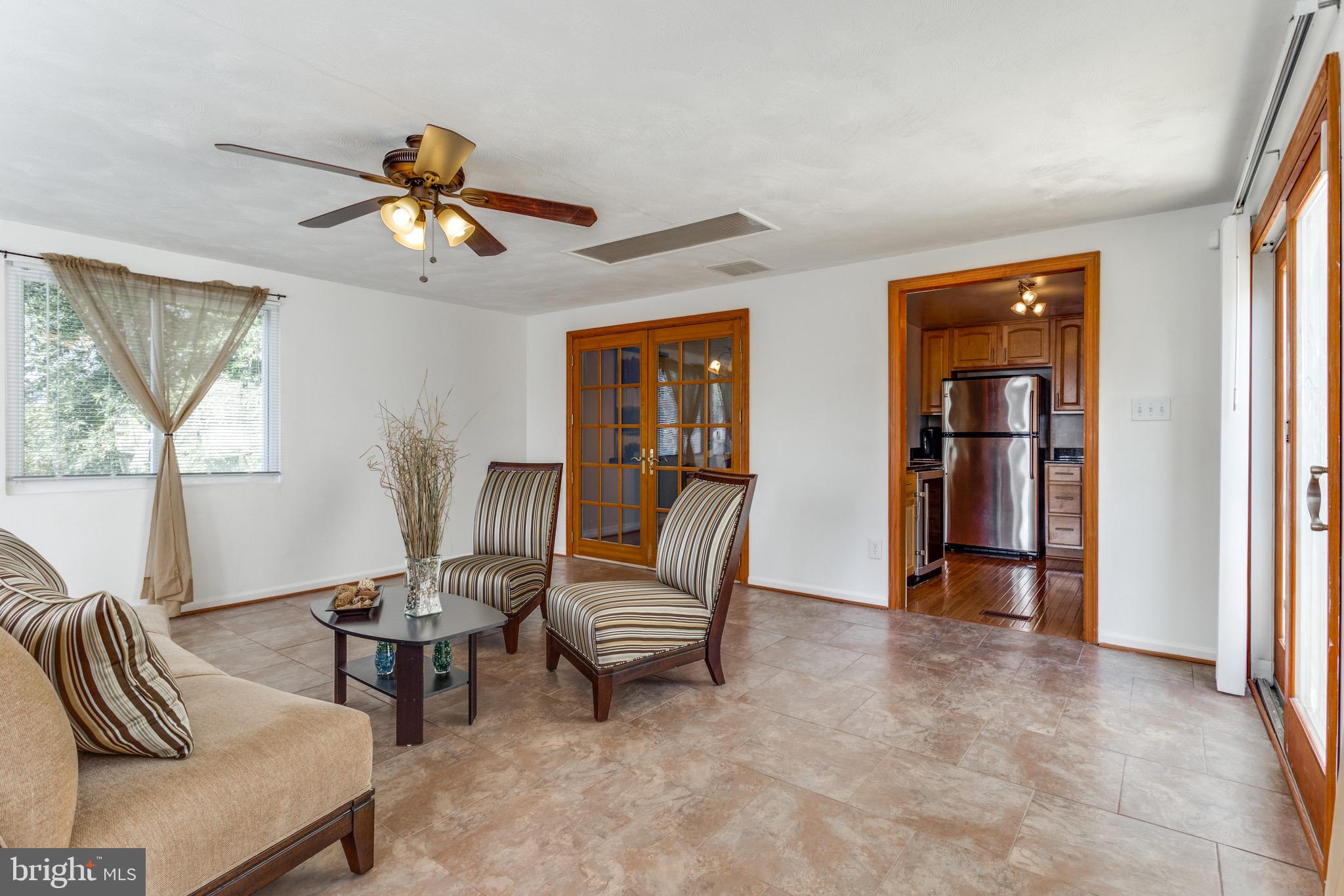 MAPLEWOOD - Residential