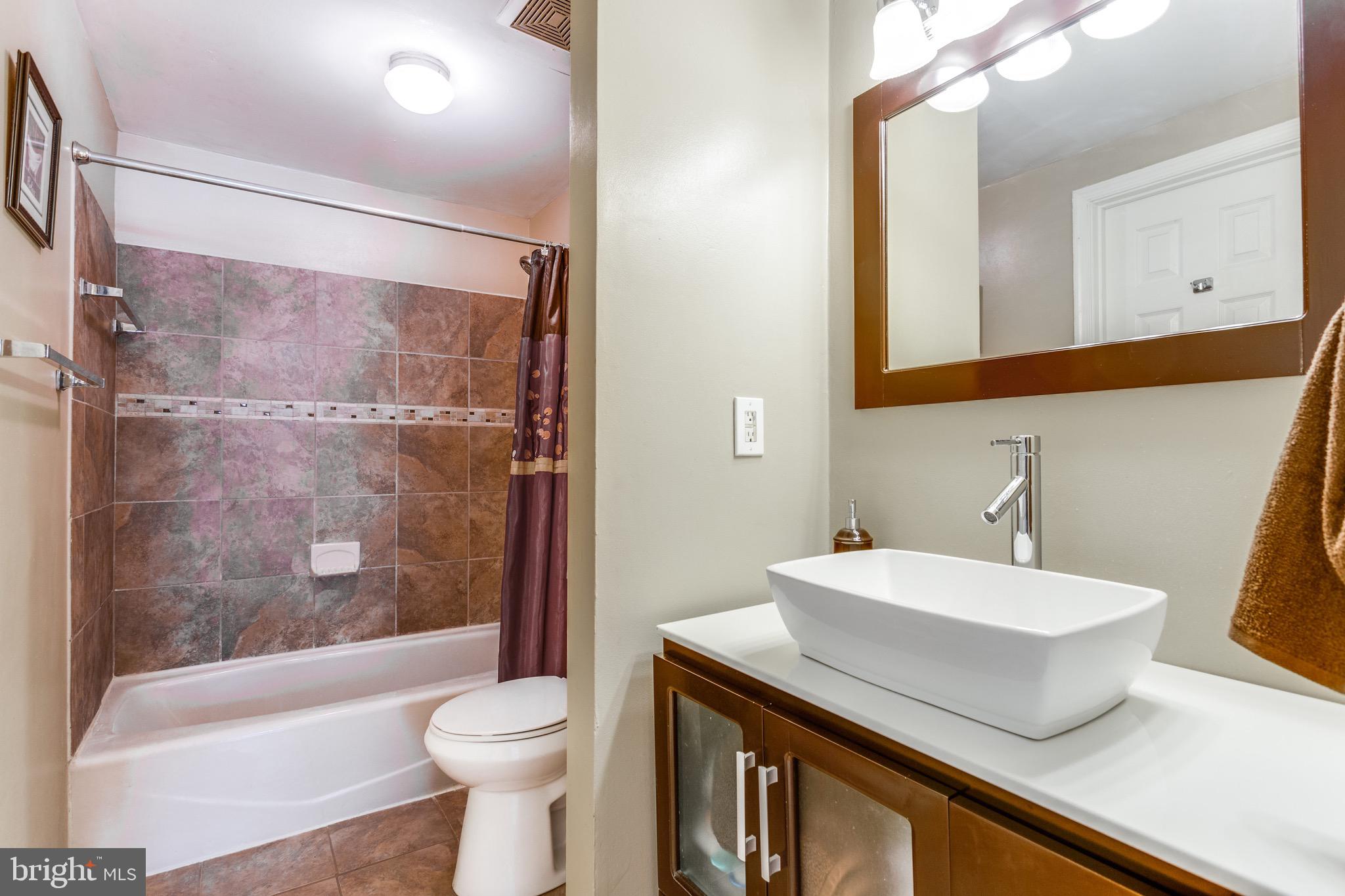 MAPLEWOOD - Residential