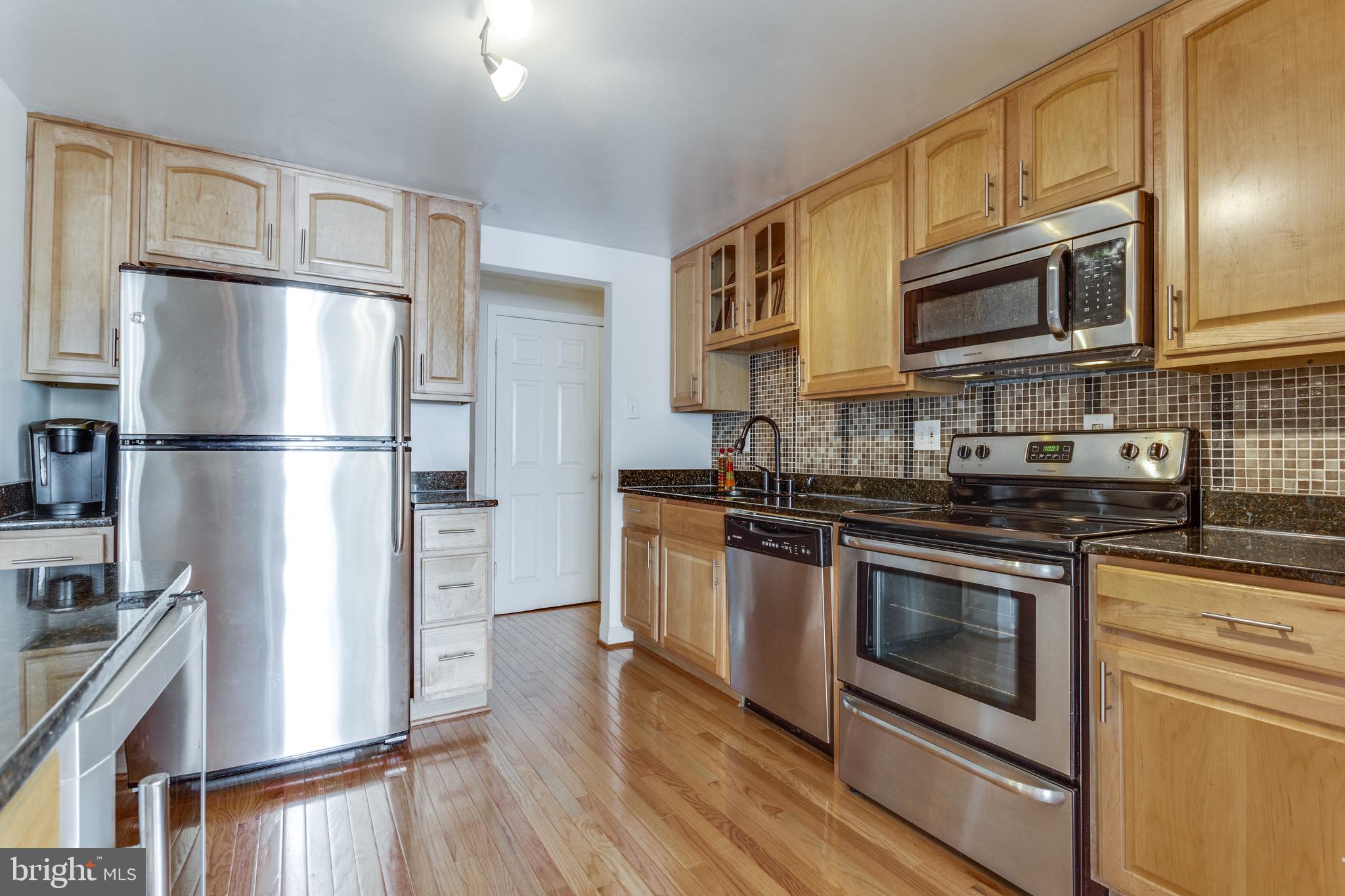 MAPLEWOOD - Residential