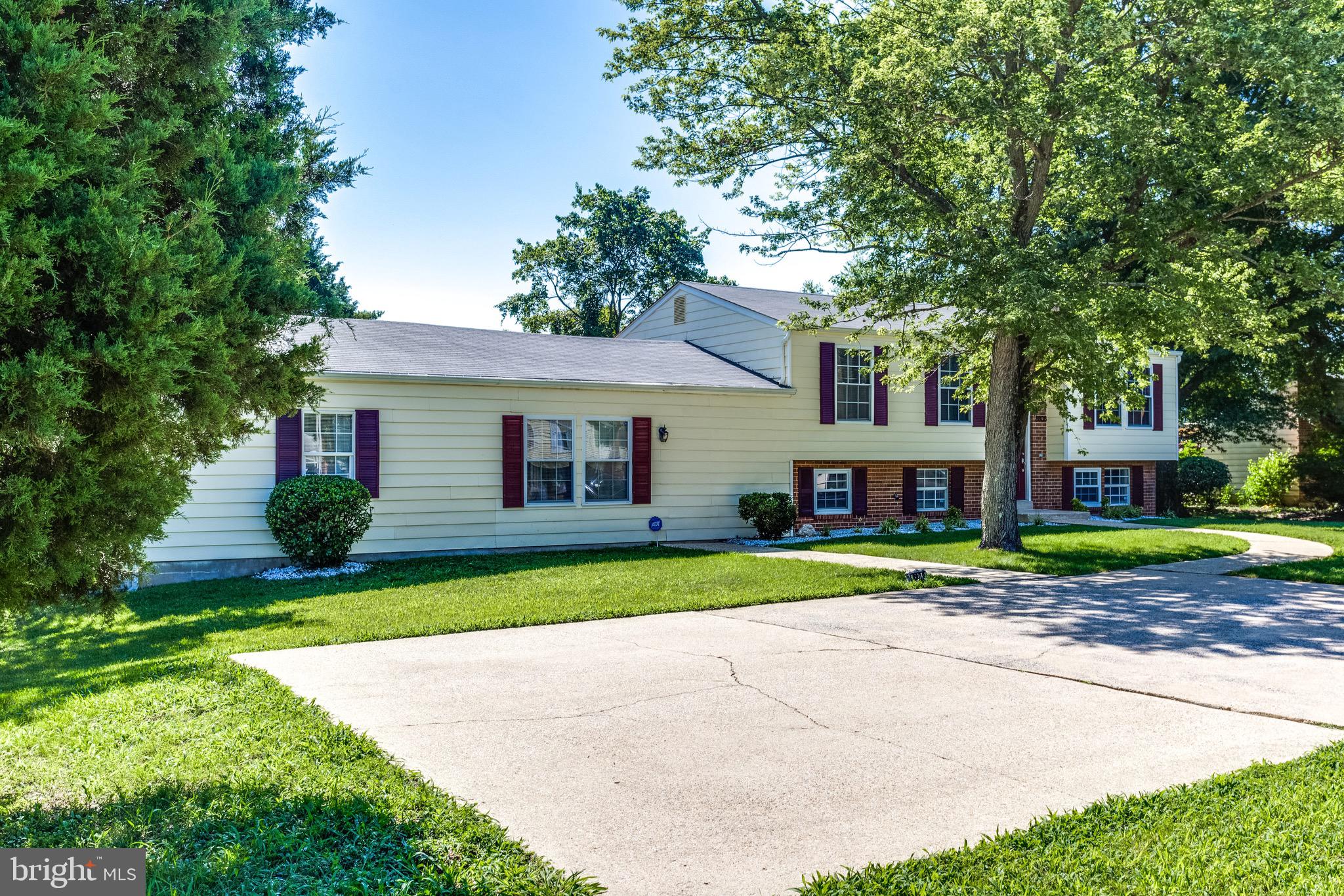 MAPLEWOOD - Residential