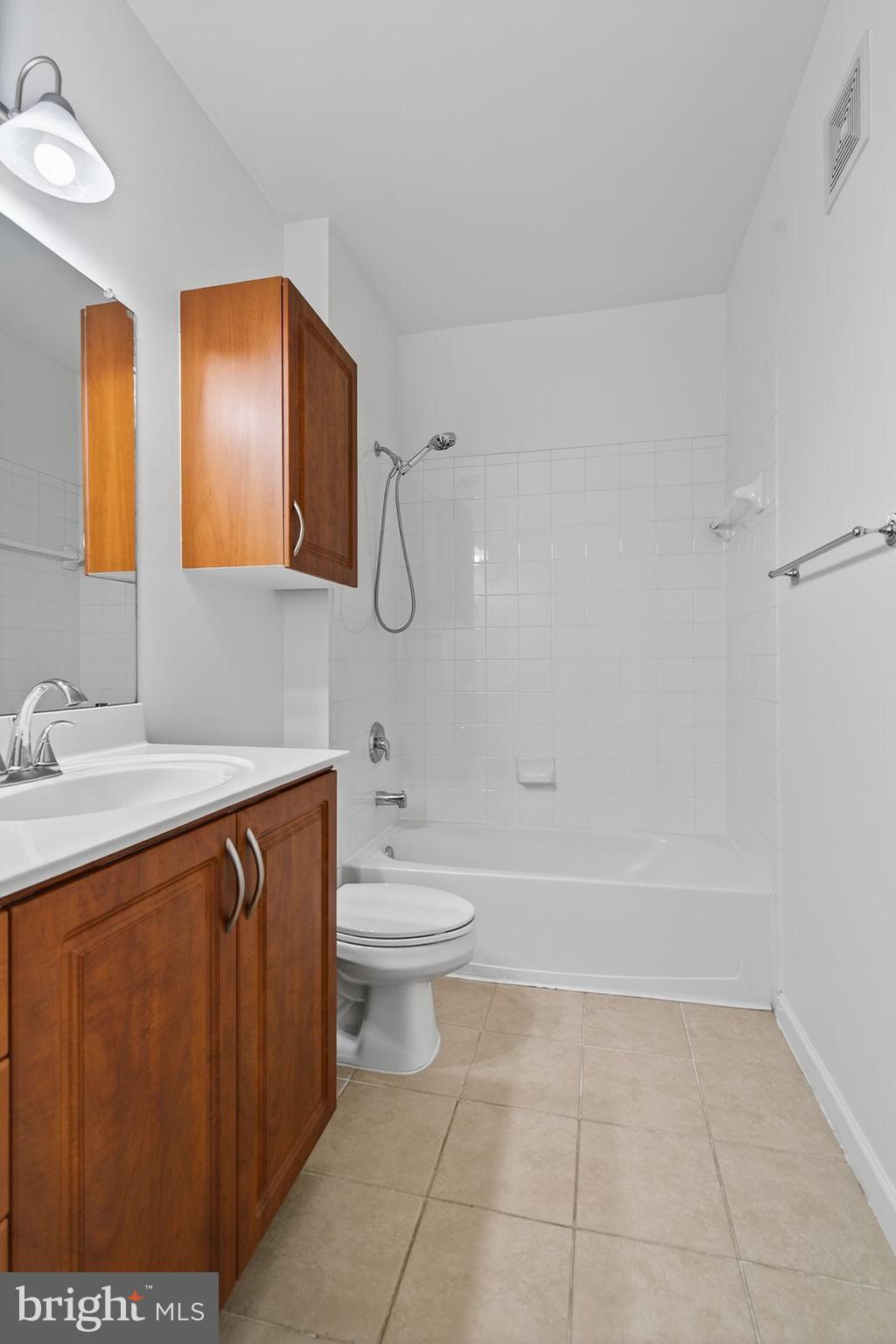 LEGATO CORNER - Residential