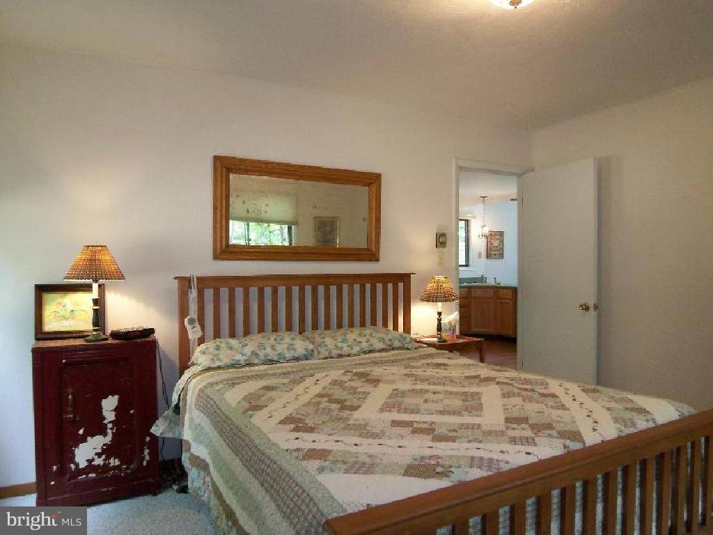 LAKE FERNDALE - Residential