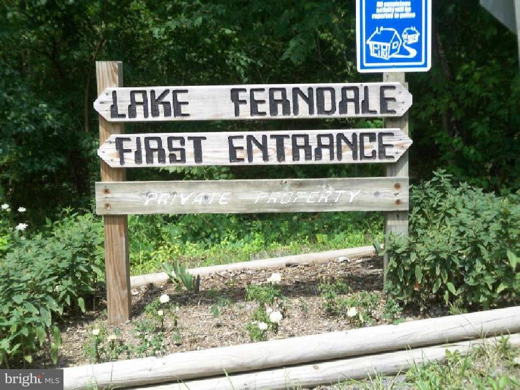 LAKE FERNDALE - Residential