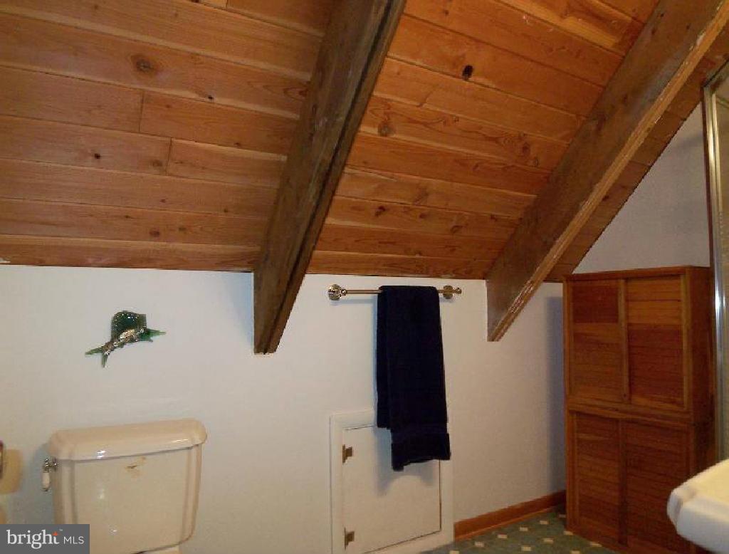 LAKE FERNDALE - Residential