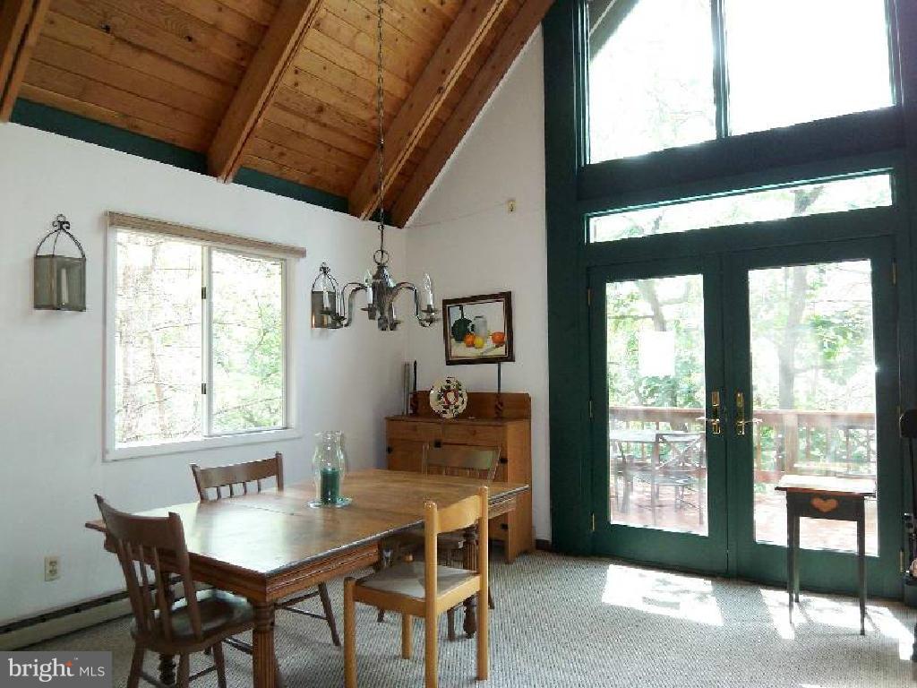 LAKE FERNDALE - Residential