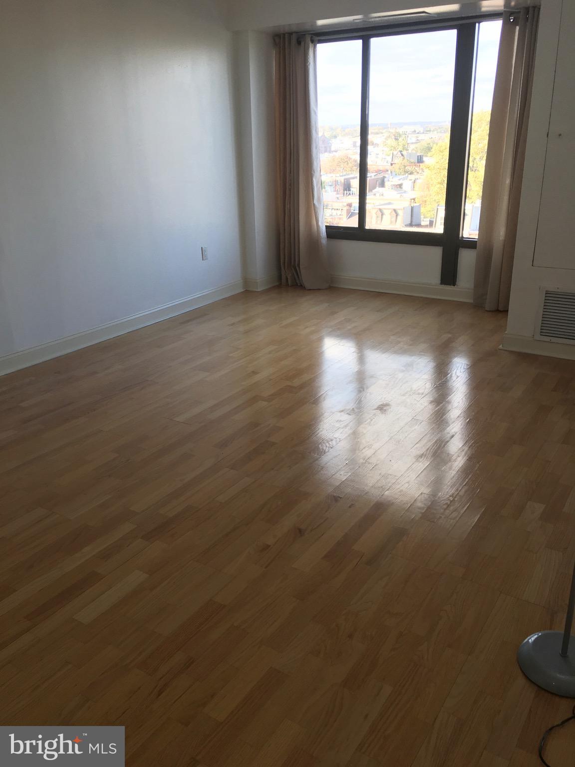 ART MUSEUM AREA - Residential Lease
