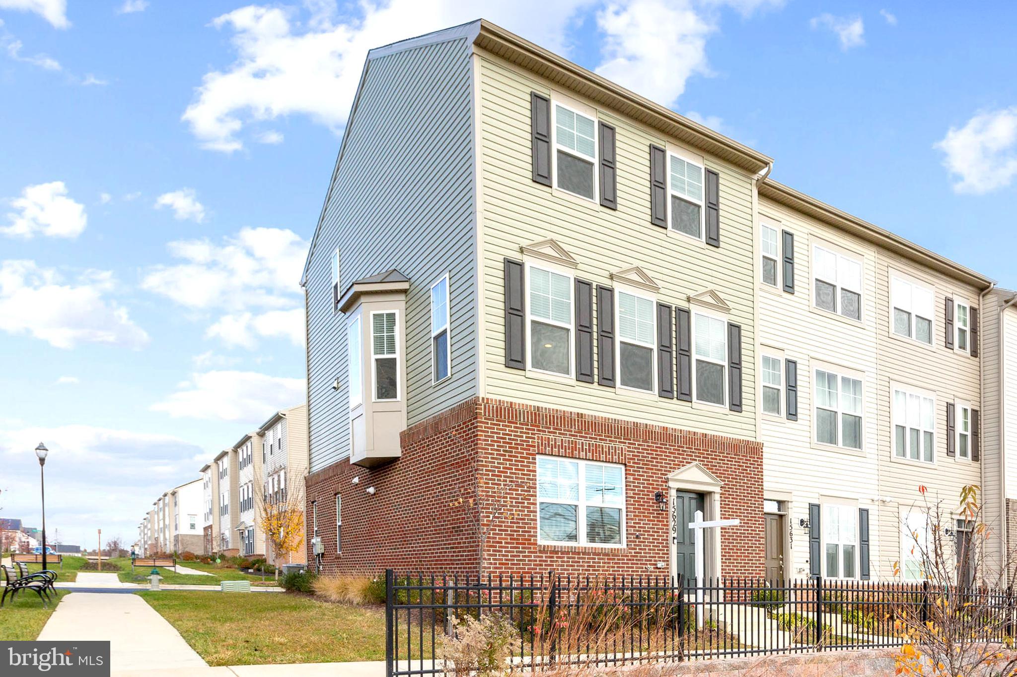 BRADFORD'S LANDING - Residential