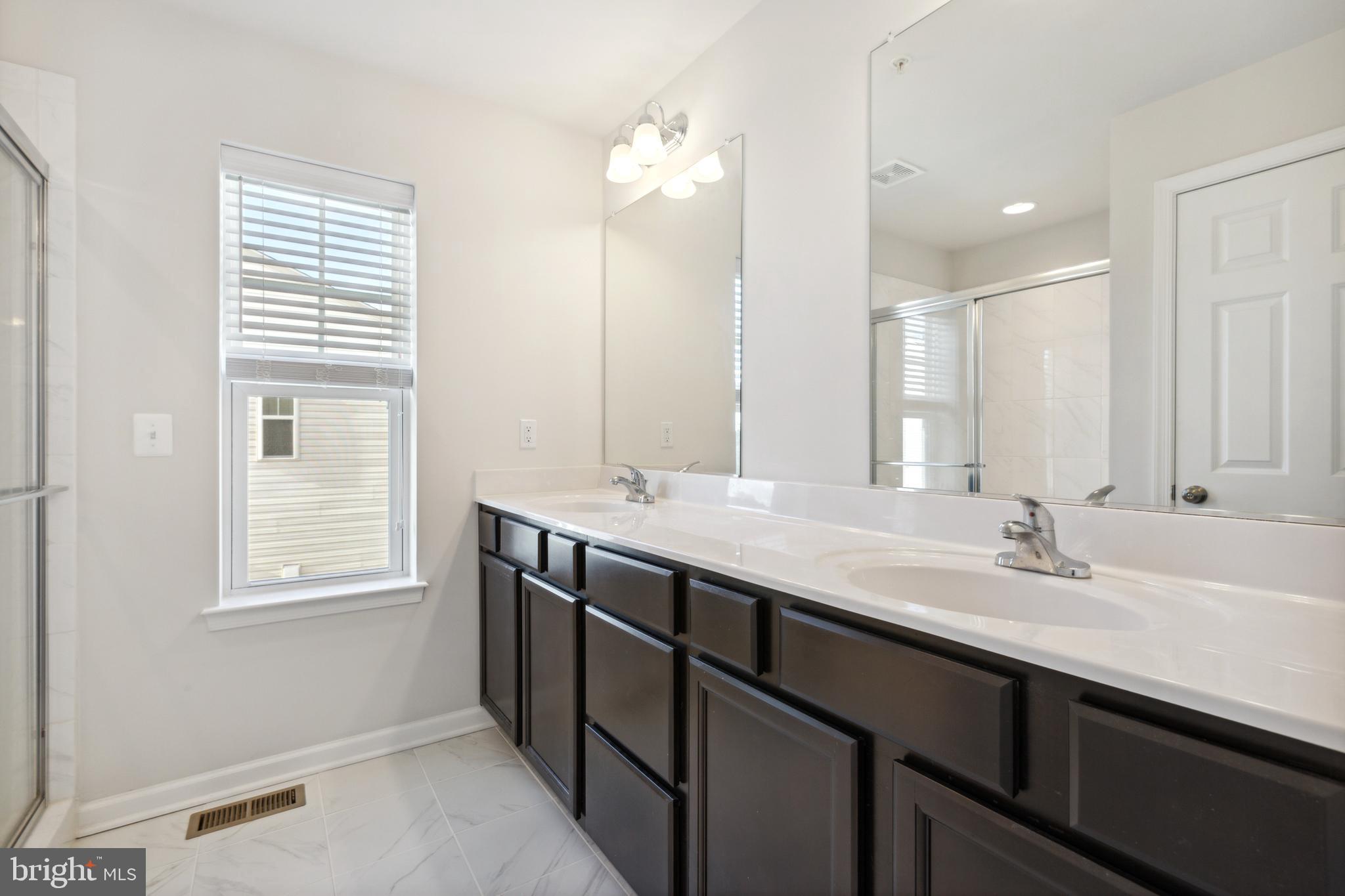 BRADFORD'S LANDING - Residential