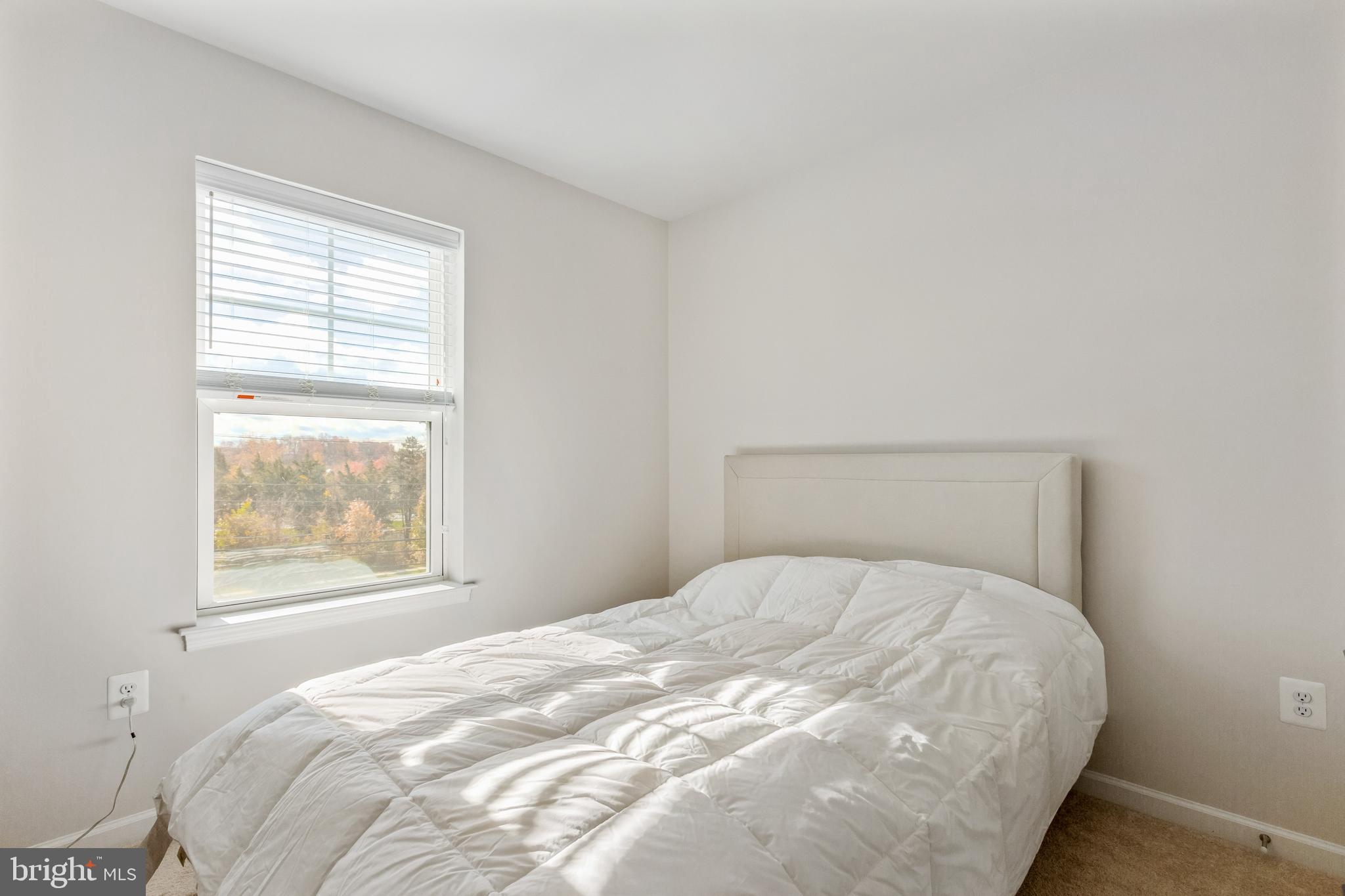 BRADFORD'S LANDING - Residential