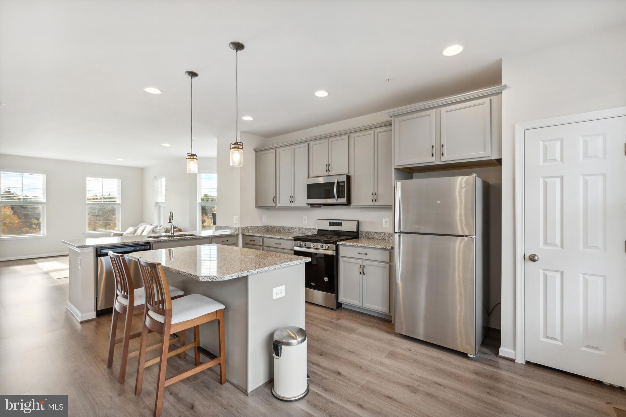 BRADFORD'S LANDING - Residential