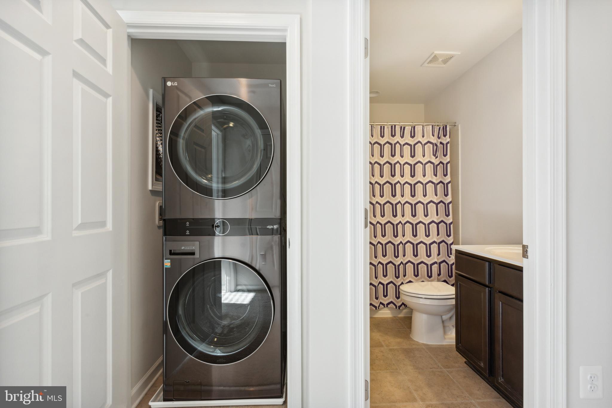 BRADFORD'S LANDING - Residential