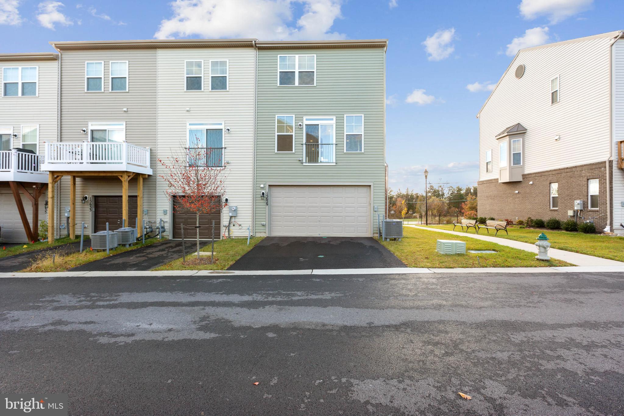 BRADFORD'S LANDING - Residential