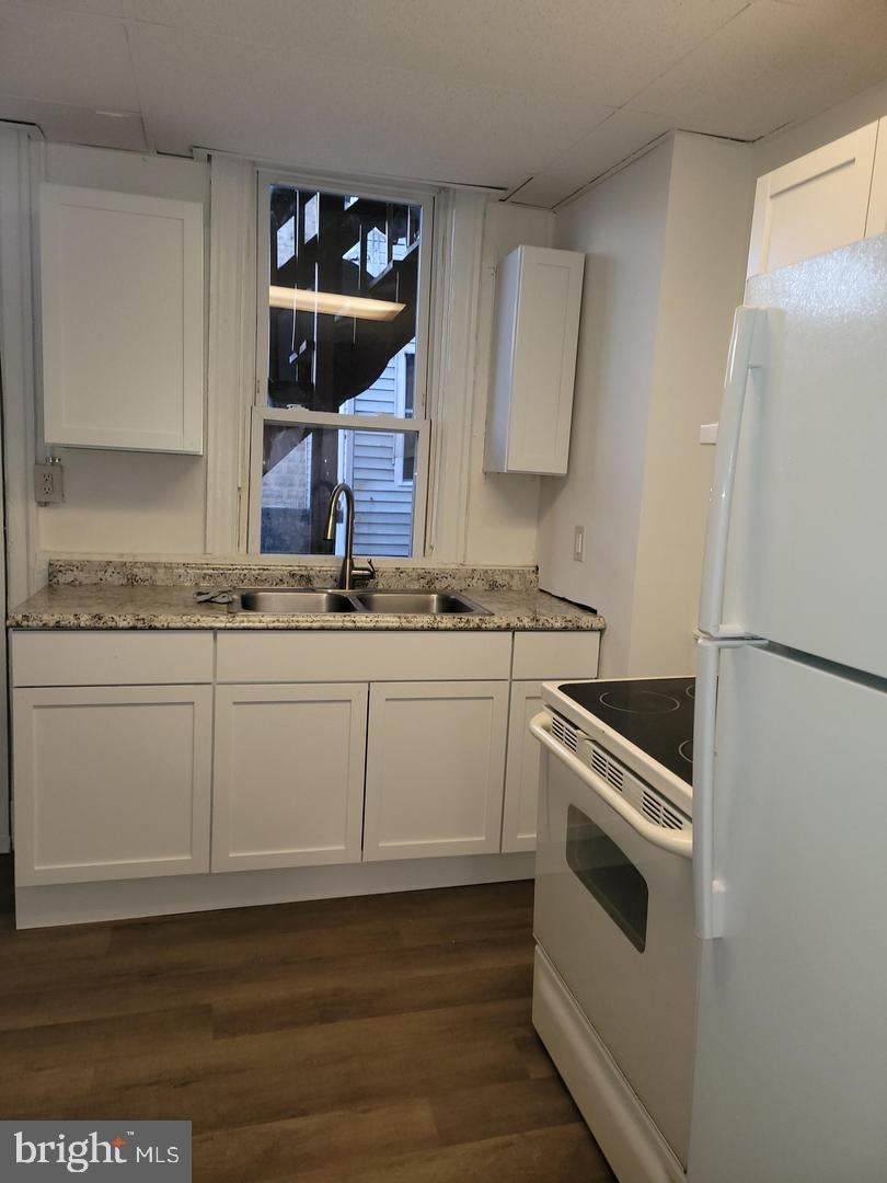 201 E FRANKLIN STREET 3