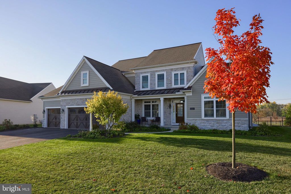 Photo of 1078 Valley Crossing Drive, Lititz, PA 17543 (MLS # PALA2059140)